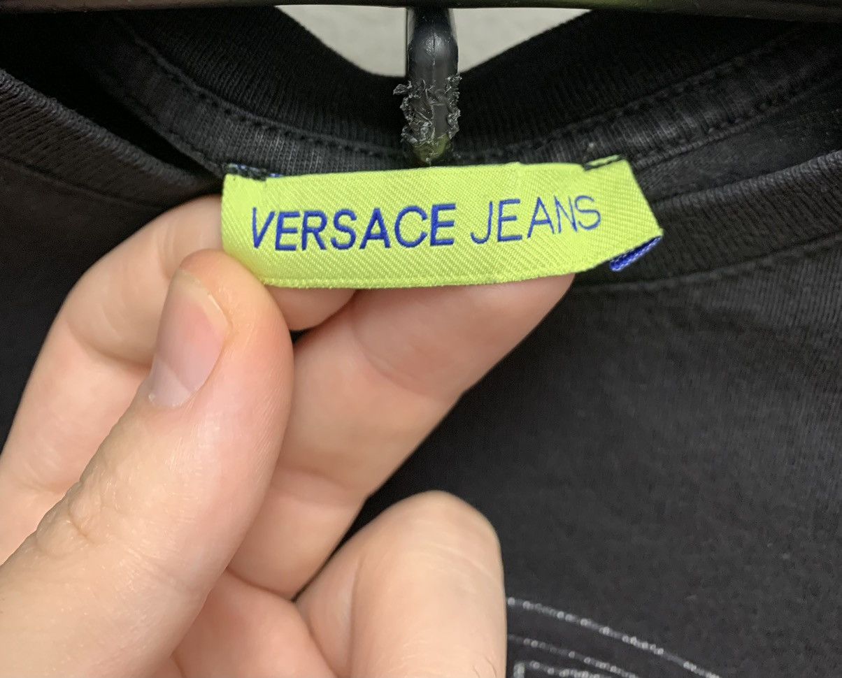 Versace Versace Jeans black big logo t-shirt M sz Size US M / EU 48-50 / 2 - 4 Thumbnail
