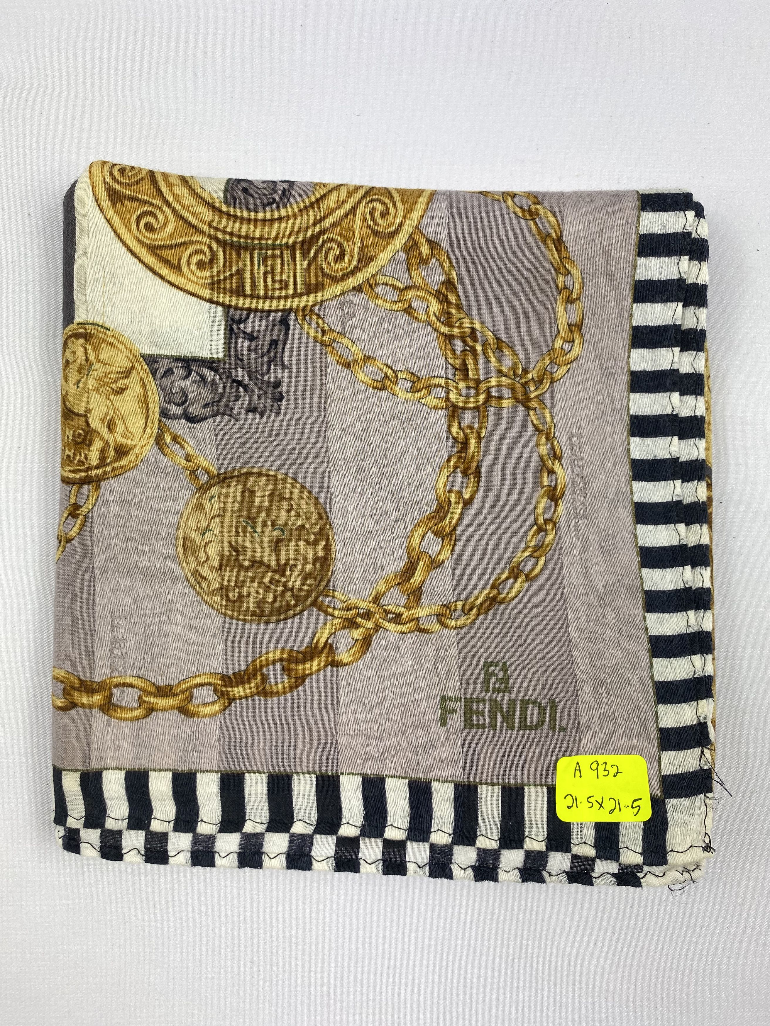 Vintage Fendi Handkerchief / Bandana / Neckerchief A932 Size ONE SIZE - 8 Thumbnail
