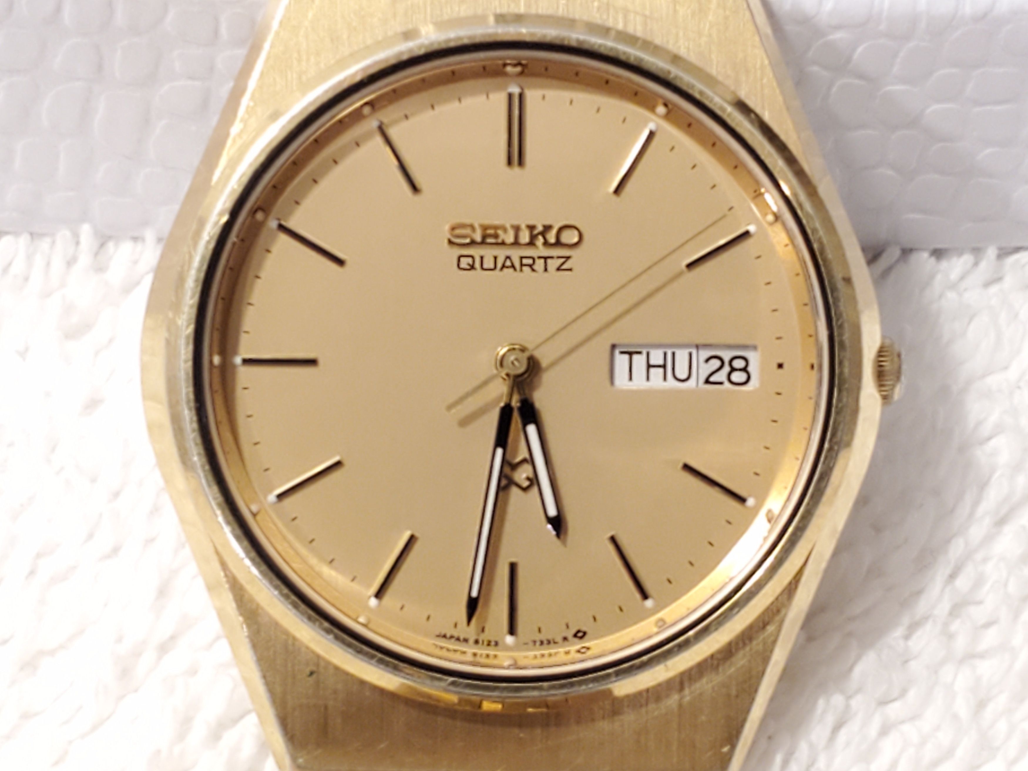 image of Vintage Seiko Sq Mens Day Date Quartz Watch Five Jewels in Gold (Size 36)