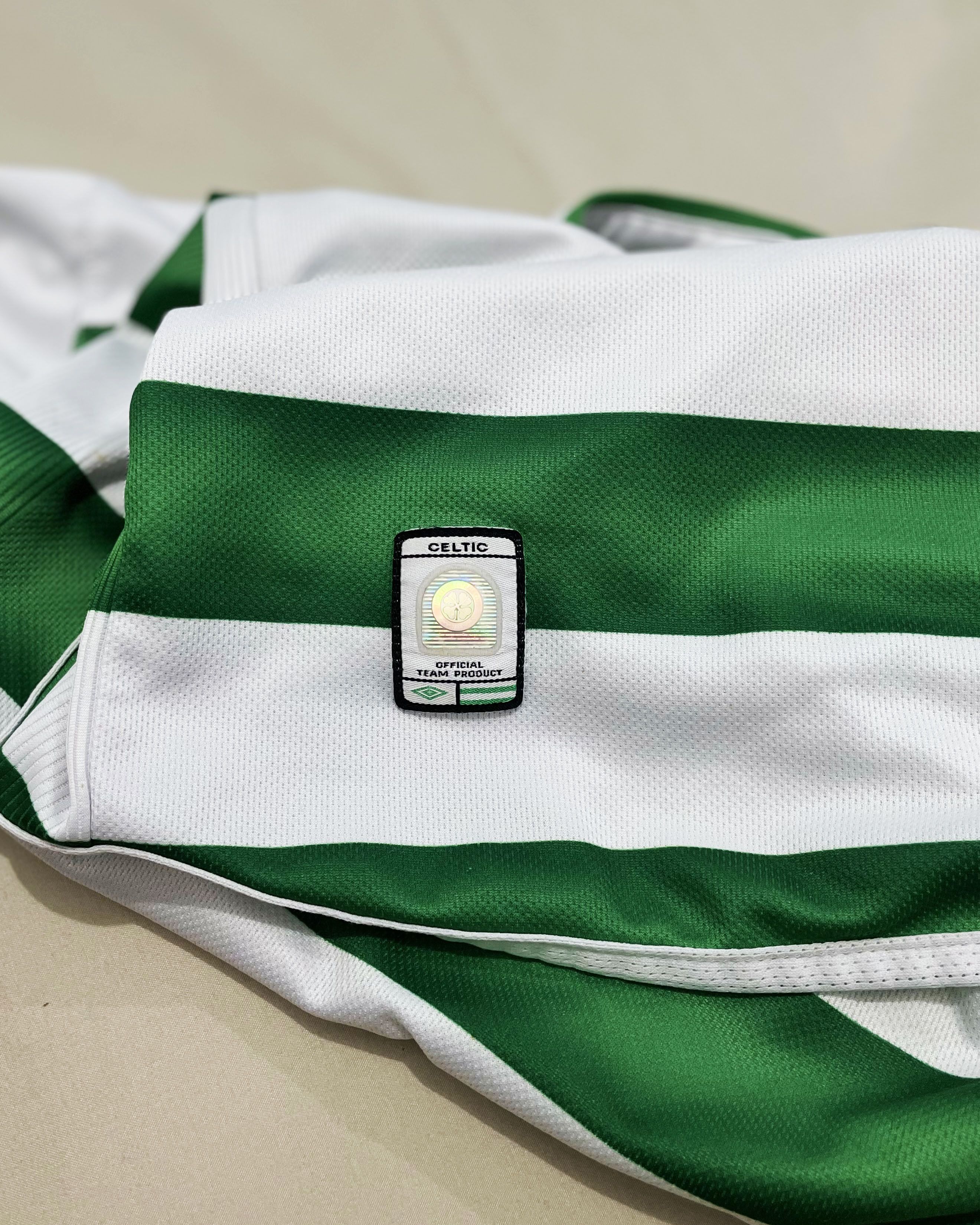Umbro Celtic FC Home Kit 2003 2004 Size US L / EU 52-54 / 3 - 4 Thumbnail