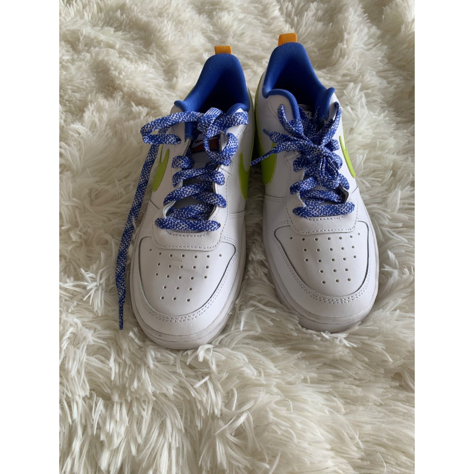 Nike Nike Boys Court Borough Low 2 SE Basketball Sneakers Shoes W Size US 5.5 / EU 38 - 3 Thumbnail