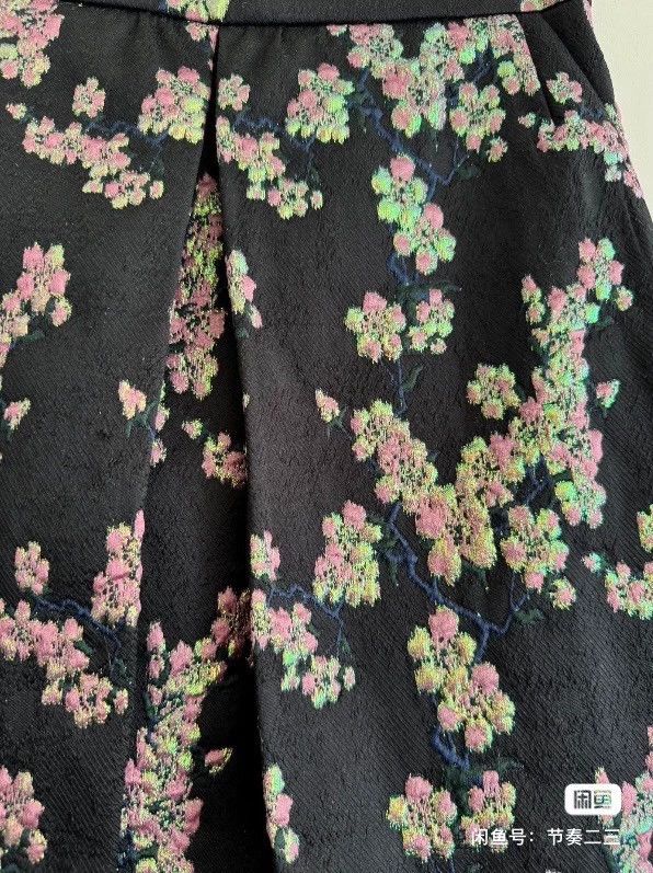 Dries Van Noten Dries Van Noten size:36 Black polarized jacquard skirt Size 34" / US 12 / IT 48 - 7 Thumbnail