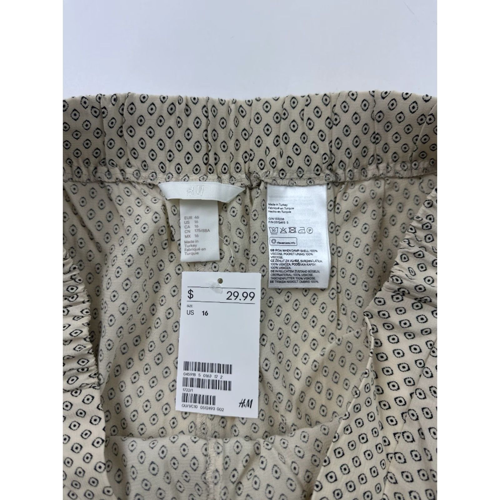 H&M H&M Vintage Ruffle Shorts Women’s 16 Beige Geometric Casual 70s 90s Size 38" / US 16 / IT 52 - 3 Thumbnail