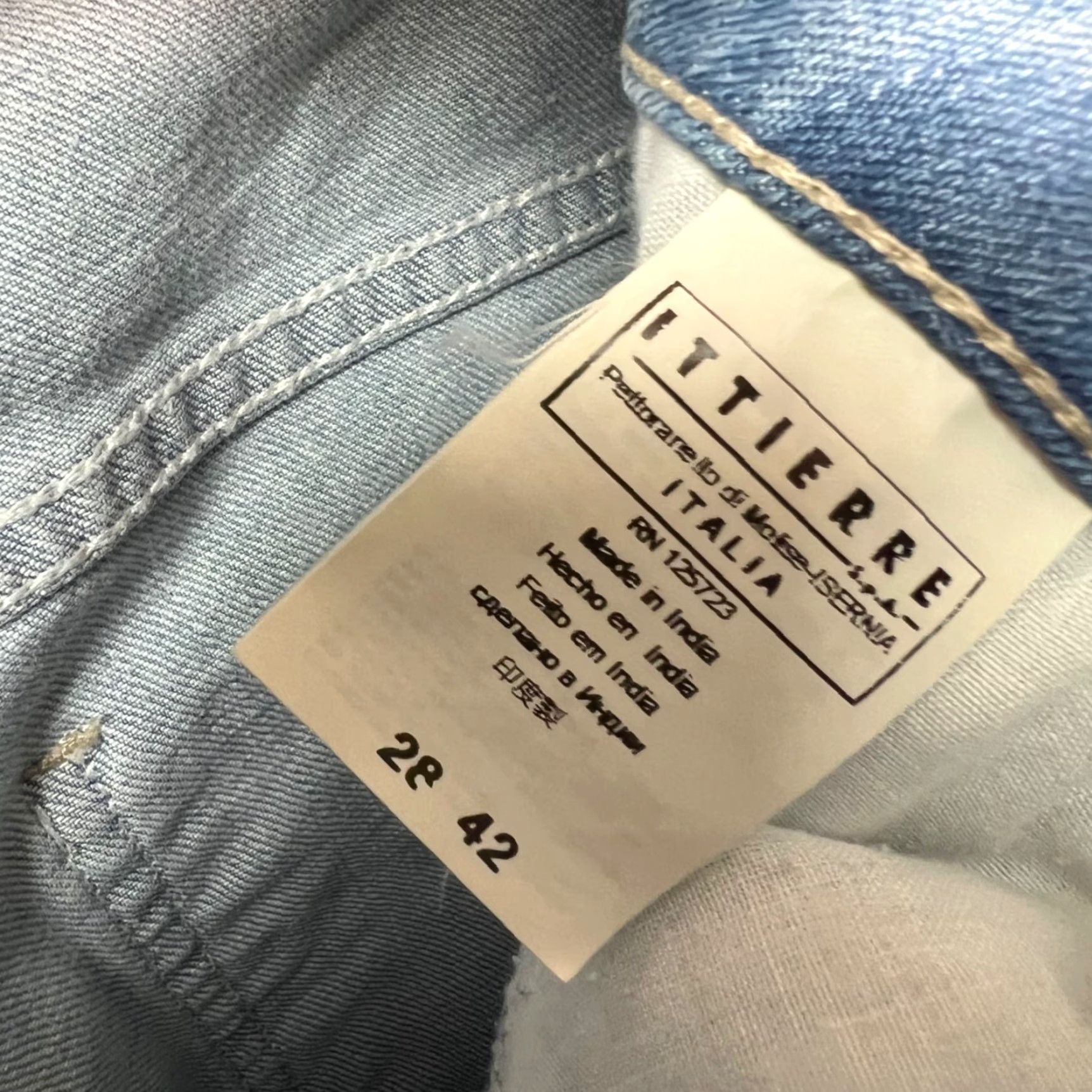 Fiorucci Fiorucci Jeans Skinny Blue Light Wash Stretch 28 Womens Slim 5-Pocket Denim Cotton Elastane Pocket Logo Adult Womens Visual NZ Size 28" / US 6 / IT 42 - 4 Thumbnail