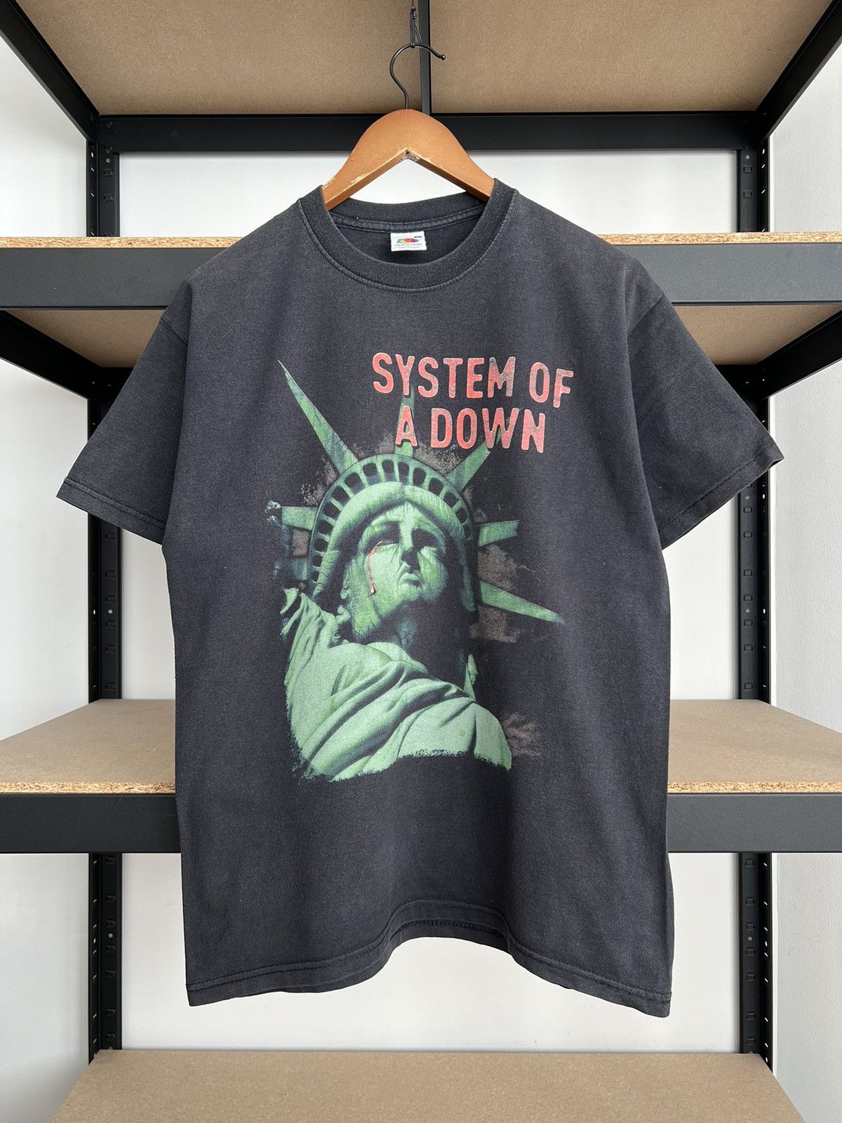 Band Tees Vintage 2000s System of a Down SOAD Sad Statue Black T-shirt Size US M / EU 48-50 / 2 - 1 Thumbnail