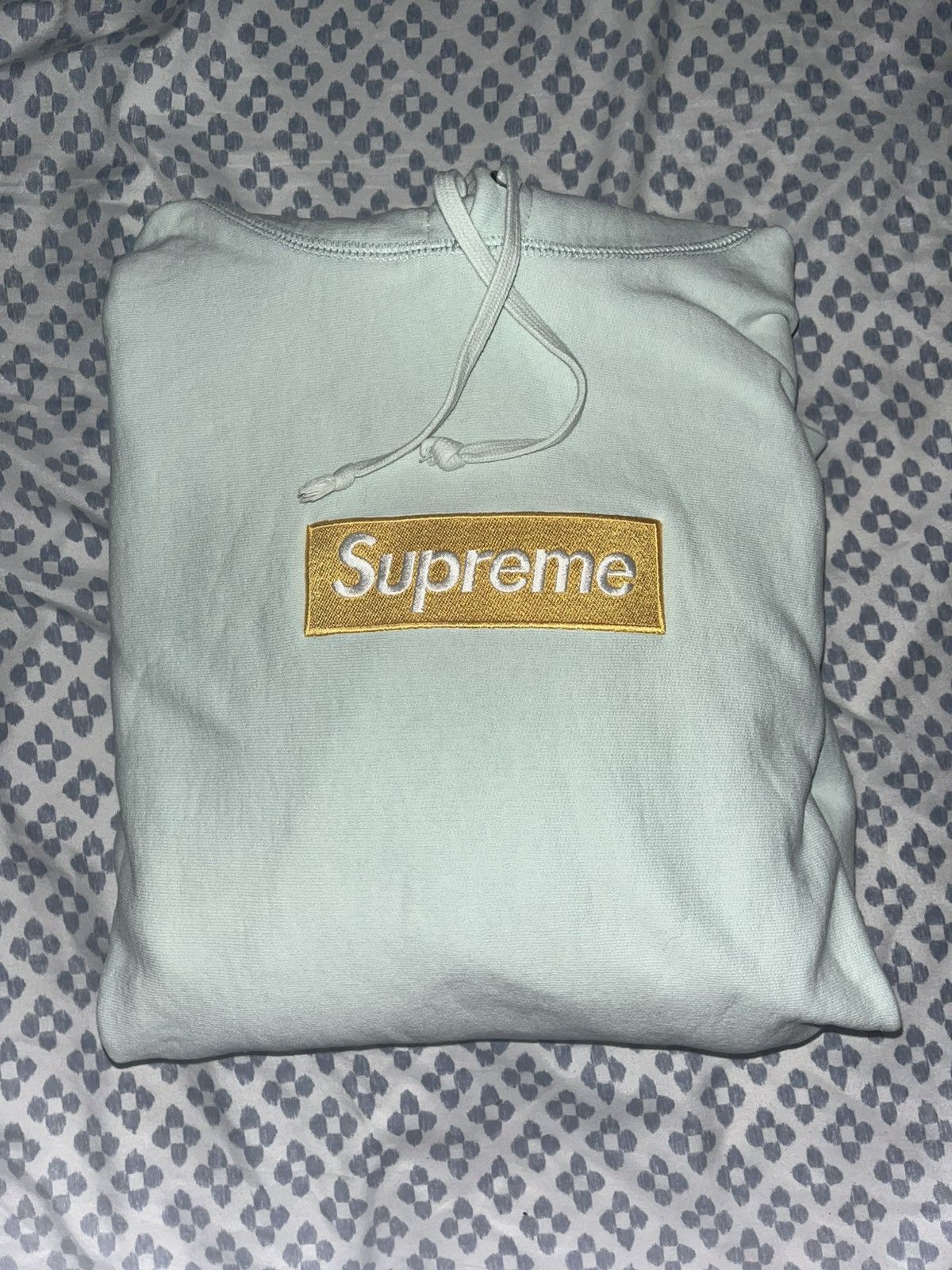Supreme × Vintage Supreme ice blue box logo hoodie Size US M / EU 48-50 / 2 - 2 Thumbnail