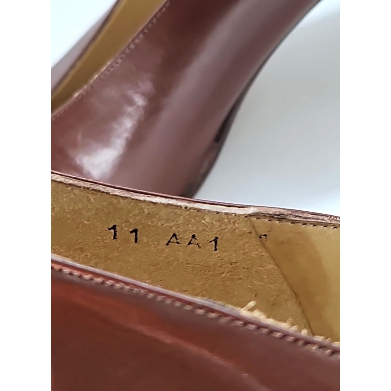 Vintage Rangoni Of Florence Womens Pump Brown Leather Kitten Heel Made In Italy 8 Comfort Leather Upper Insole Lining Outsole Womens Shoes Size US 8 / IT 38 - 6 Thumbnail