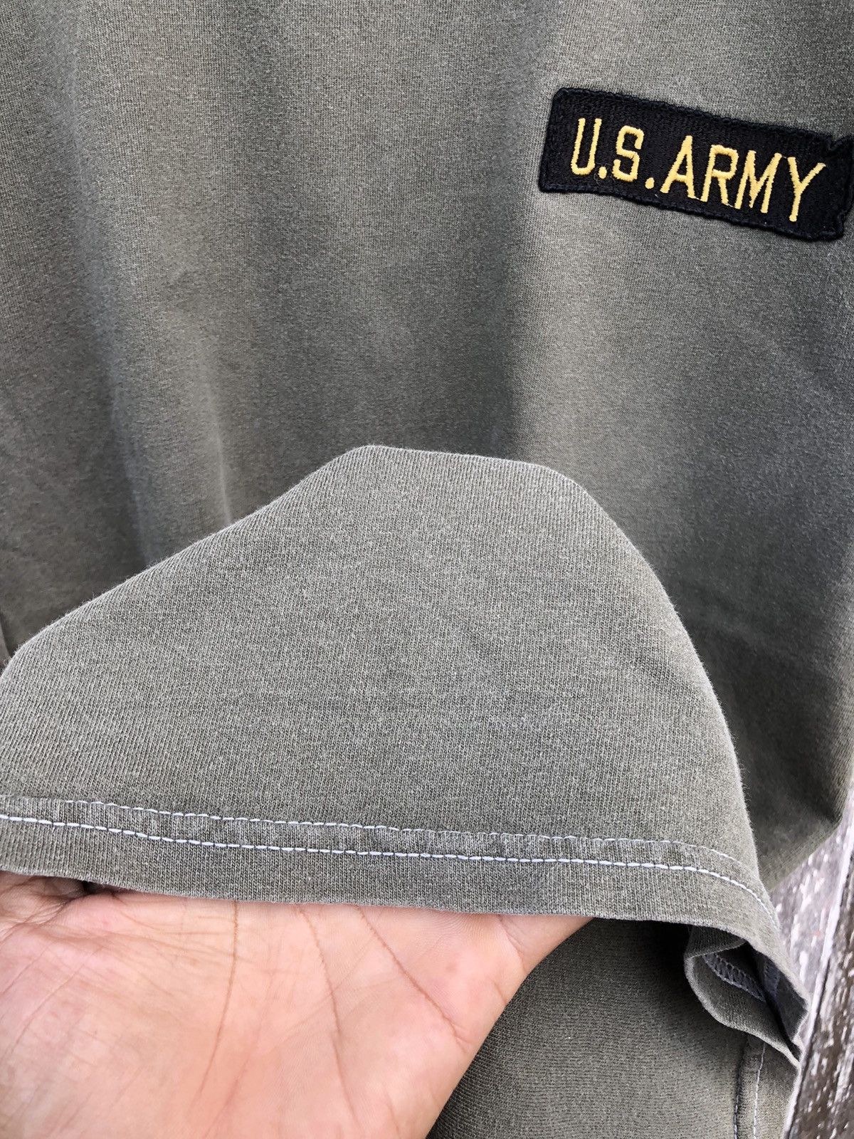 Vintage Vintage 90s Sunfaded Tultex US Army Tshirts Size US M / EU 48-50 / 2 - 8 Thumbnail