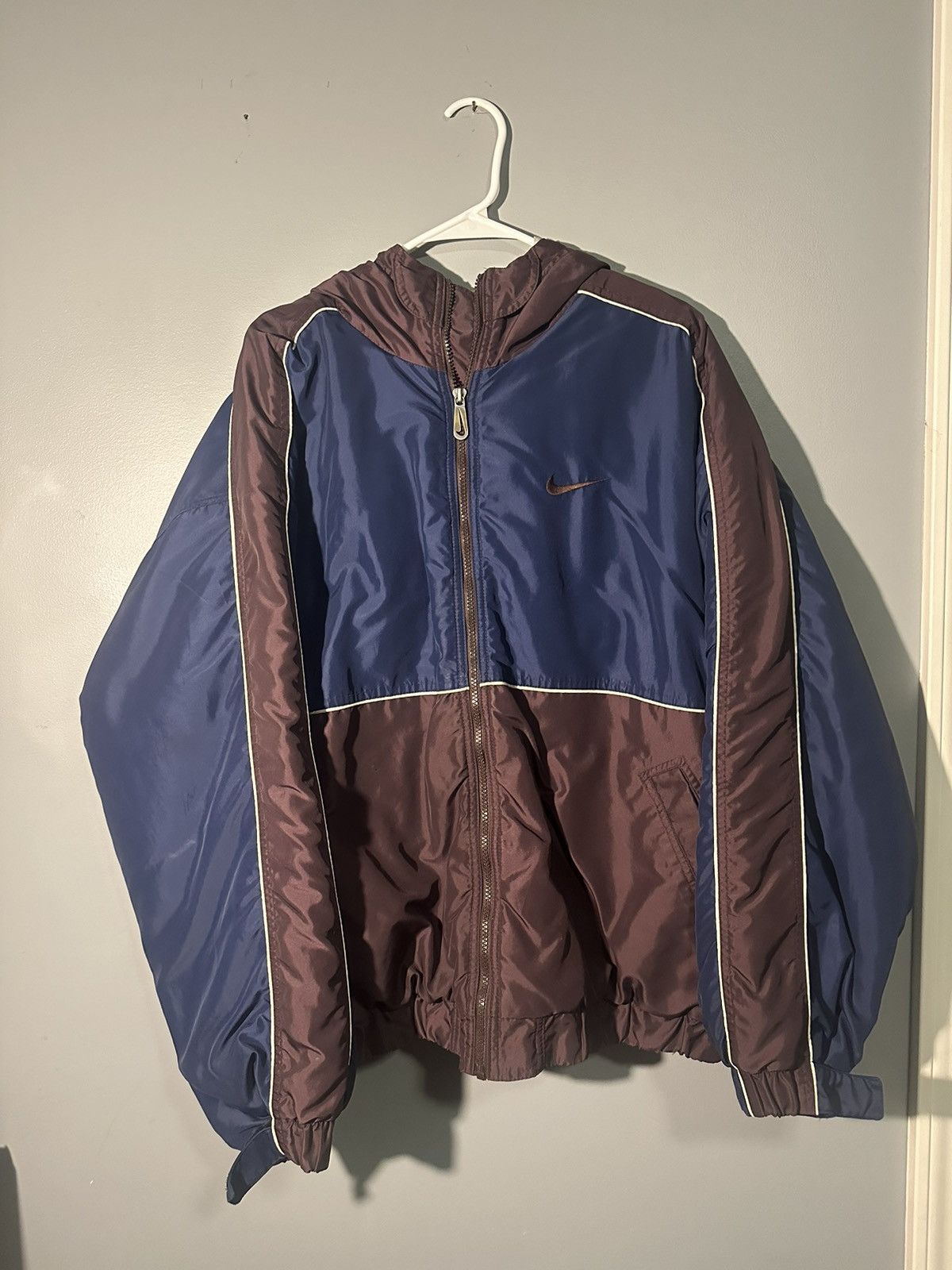 Nike × Vintage 90s Nike Puffer Coat Size US L / EU 52-54 / 3 - 1 Thumbnail