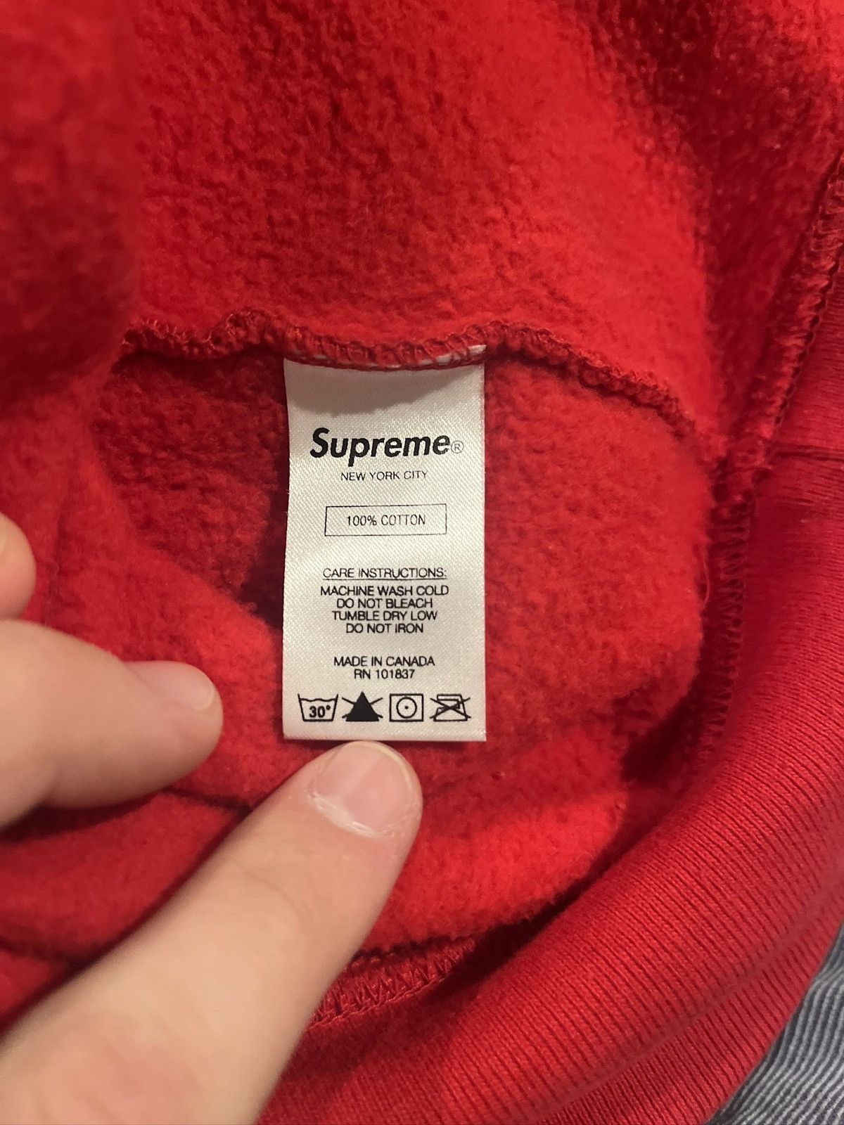 Supreme Supreme “Breed” crew neck logo/word Size US L / EU 52-54 / 3 - 7 Thumbnail