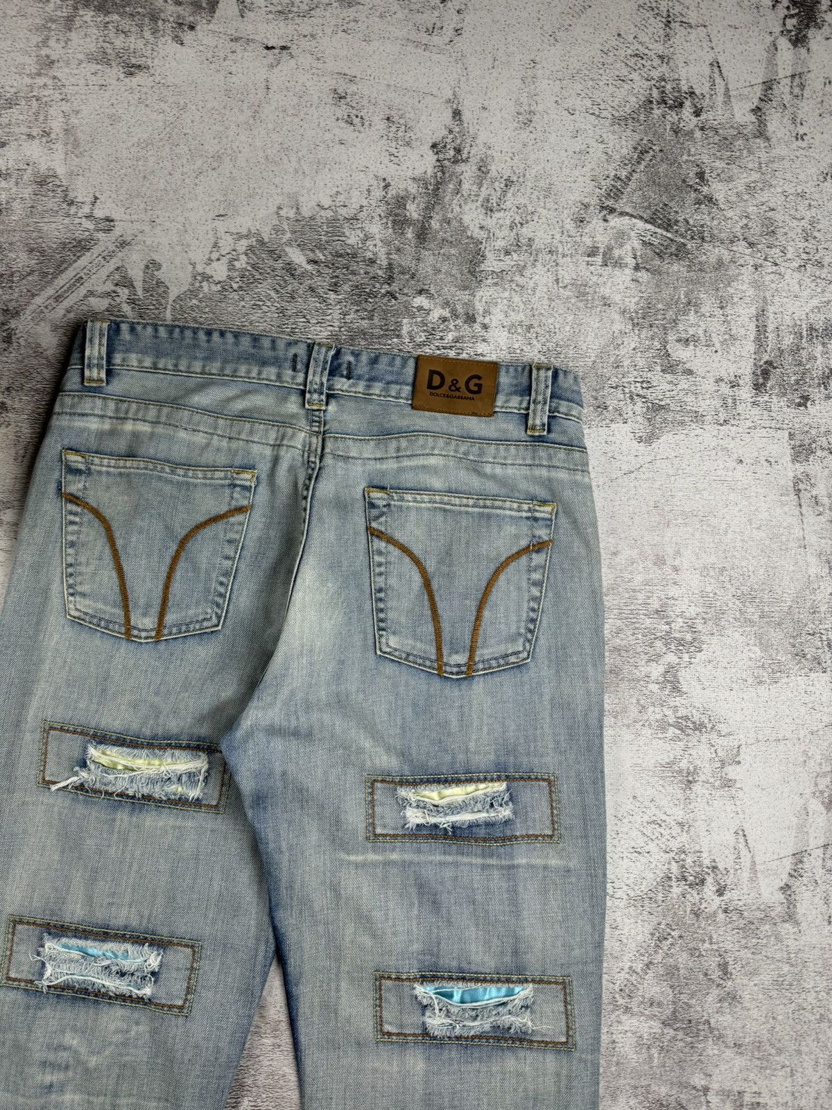 Dolce & Gabbana Dolce & Gabbana RARE D&G Patchwork Distressed Y2K Denim Jeans Size US 34 / EU 50 - 7 Thumbnail