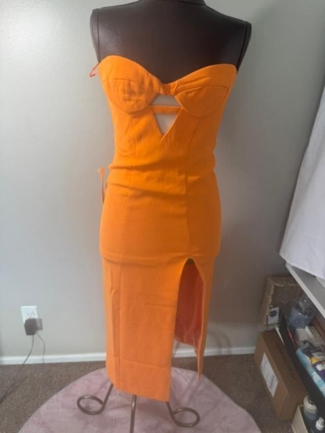 Bardo Bardot Brisa (REVOLVE) Midi Dress in Orange Fizz NWT - XS Size XS / US 0-2 / IT 36-38 - 1 Thumbnail