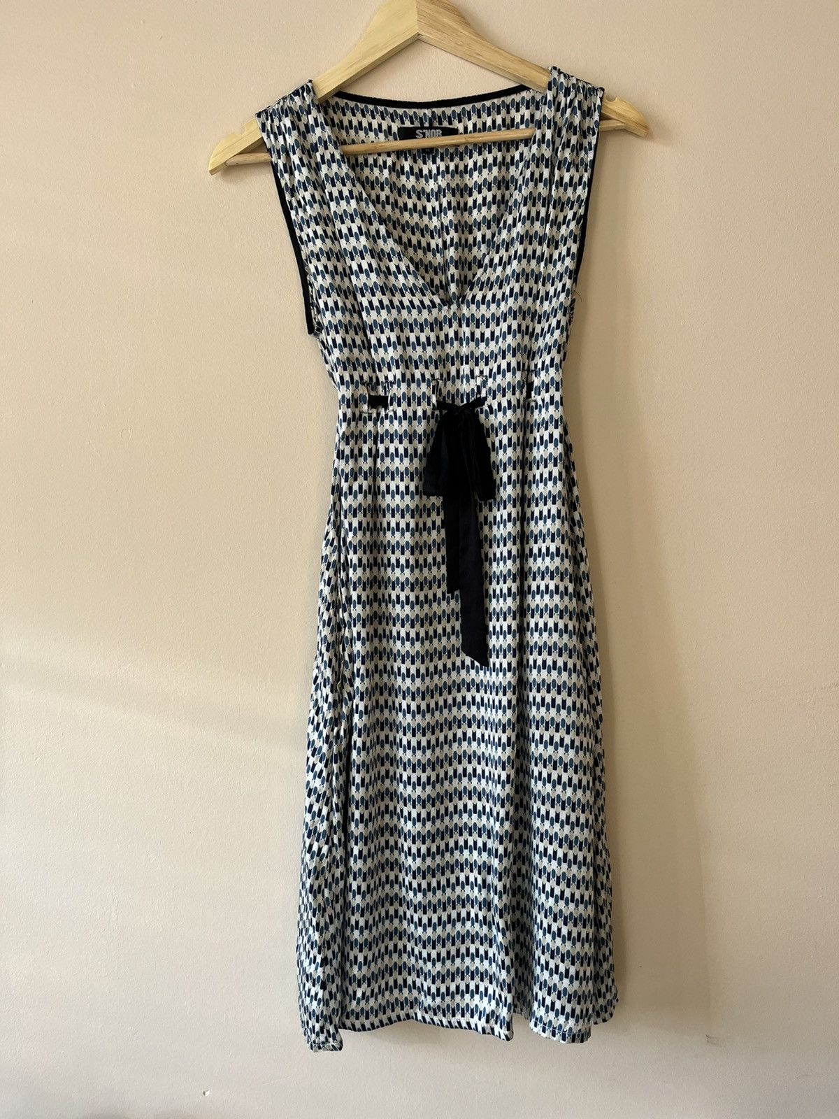 Vintage Classy 100% silk dress with silk belt Size M / US 6-8 / IT 42-44 - 2 Thumbnail