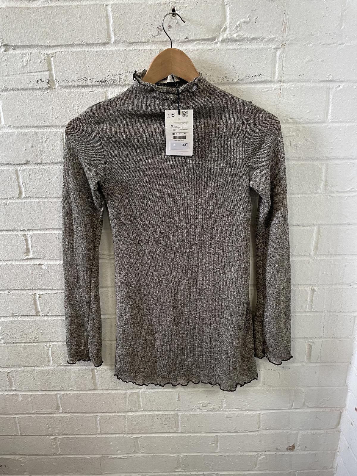 Pull & Bear Pull & Bear Women's Grey Ribbed Long Sleeve Top XS Size M / US 6-8 / IT 42-44 - 1 Thumbnail