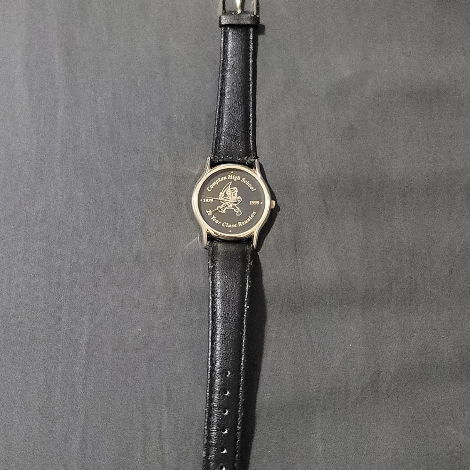 The Unbranded Brand Vtg 1999 Compton High School 20 Year Class Reunion Watch Size ONE SIZE - 2 Thumbnail