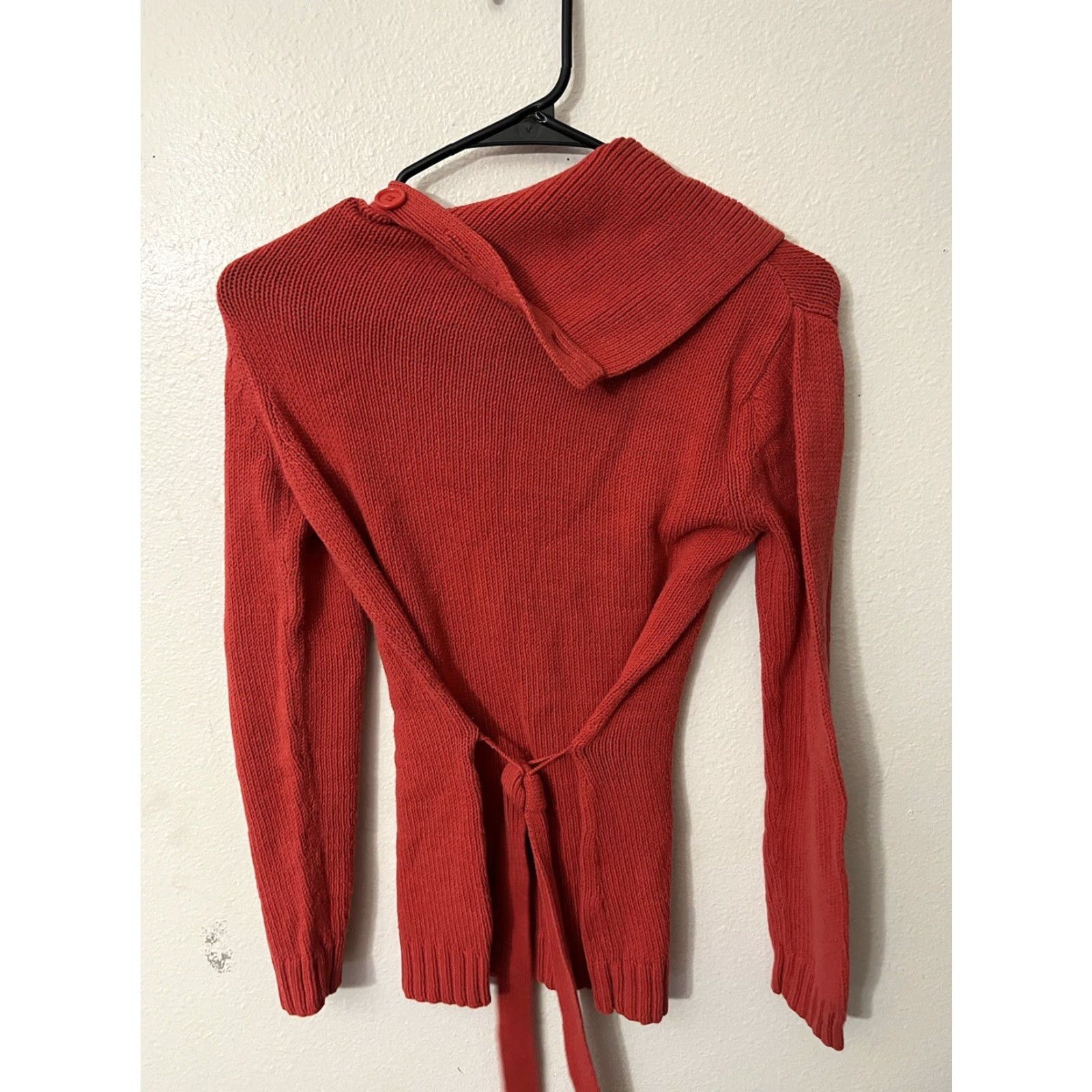 Vintage VINTAGE New York & Co. Women's XS Red Knit Turtleneck Sweater Acrylic Long Sleeve Buttons Pullover Size XS / US 0-2 / IT 36-38 - 3 Thumbnail