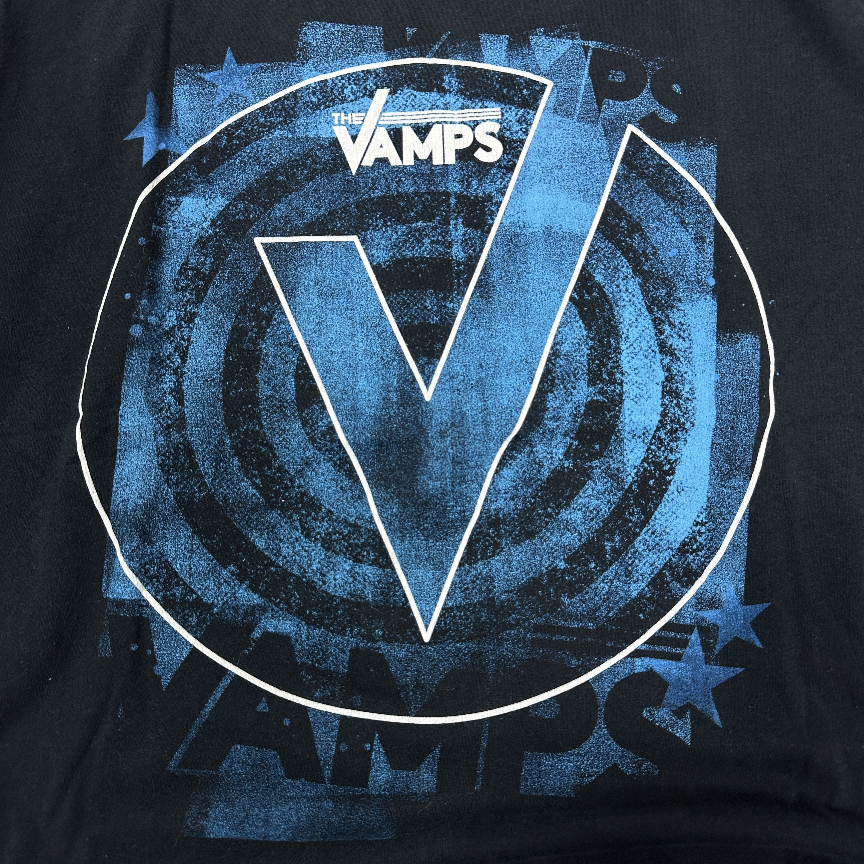 Vintage Vintage Avant Garde Grunge The Vamps T-shirt 00s Size US XL / EU 56 / 4 - 2 Thumbnail