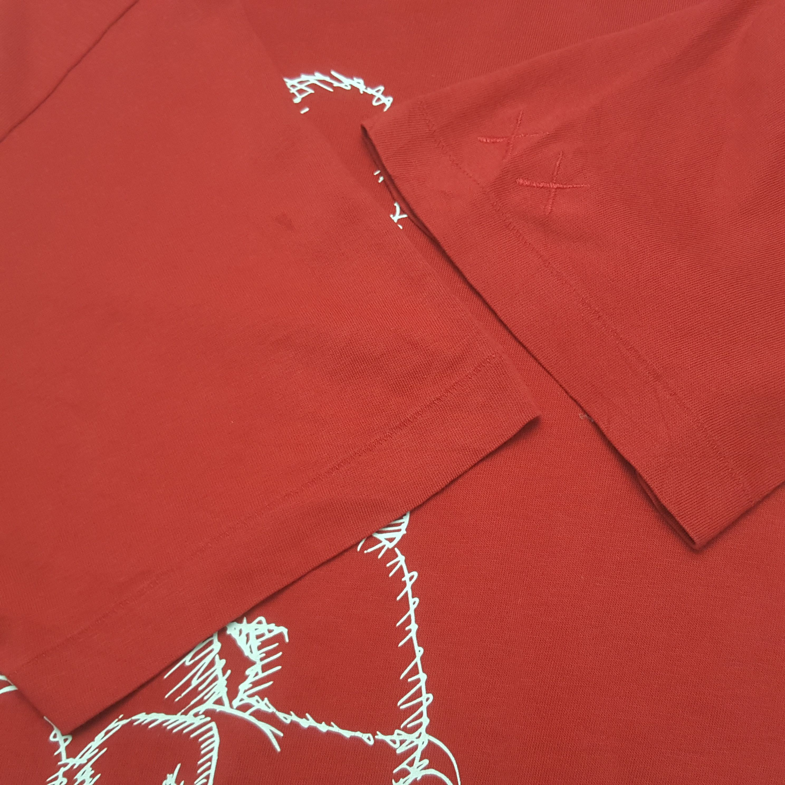 Kaws Vintage Kaws Big Logo Tshirt Size US L / EU 52-54 / 3 - 5 Thumbnail