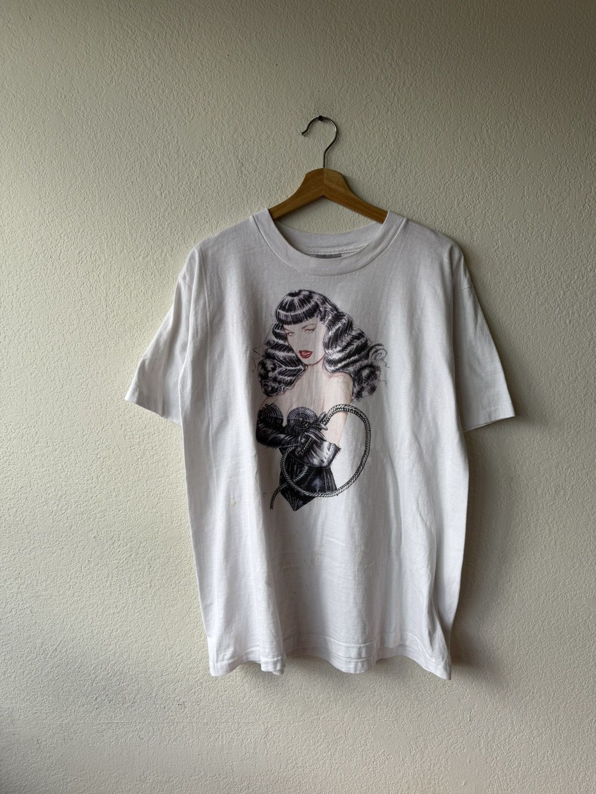 Vintage 1990 Bettie Page ‘Olivia’ Tee Size US XL / EU 56 / 4 - 1 Thumbnail