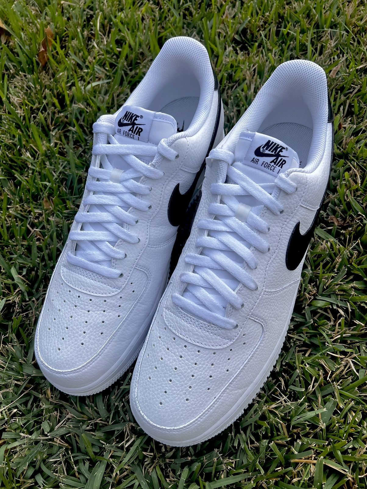 Nike CLEAN Nike Air Force 1 Low size 15 White Black shoes Size US 15 / EU 48 - 2 Thumbnail