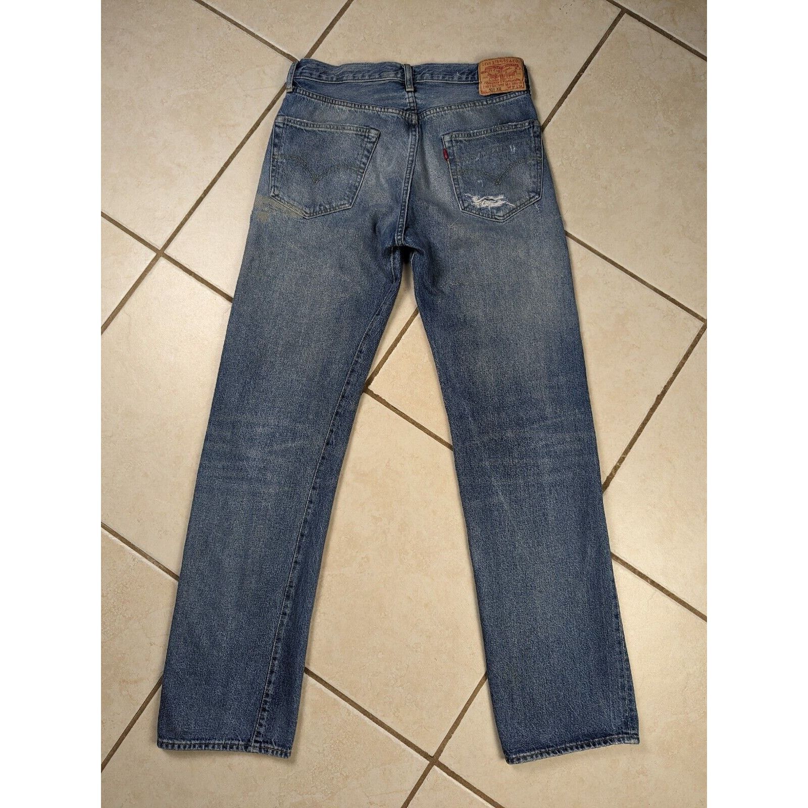 Levi's LVC LEVIS 501XX 31x34 Distressed Big E Selvedge Jeans Size US 31 - 13 Thumbnail