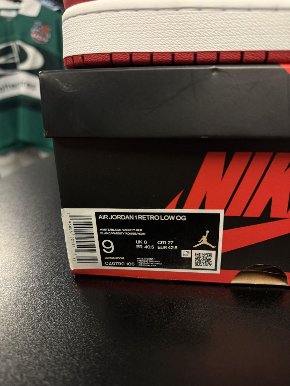Jordan Brand × Nike Nike Jordan 1 Low Black Toe 2023 Size 9 Size US 9 / EU 42 - 16 Thumbnail