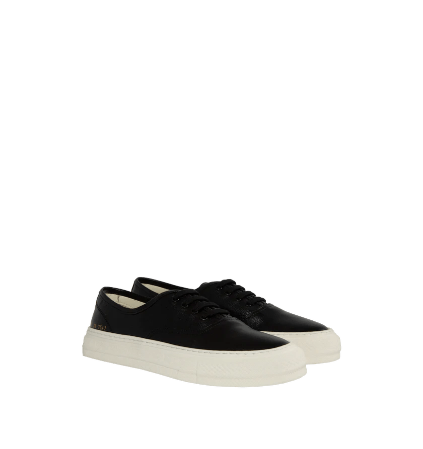 Common Projects o1h1sh11224 Four Hole Lace Up Sneakers in Black Size US 6 / EU 39 - 3 Thumbnail