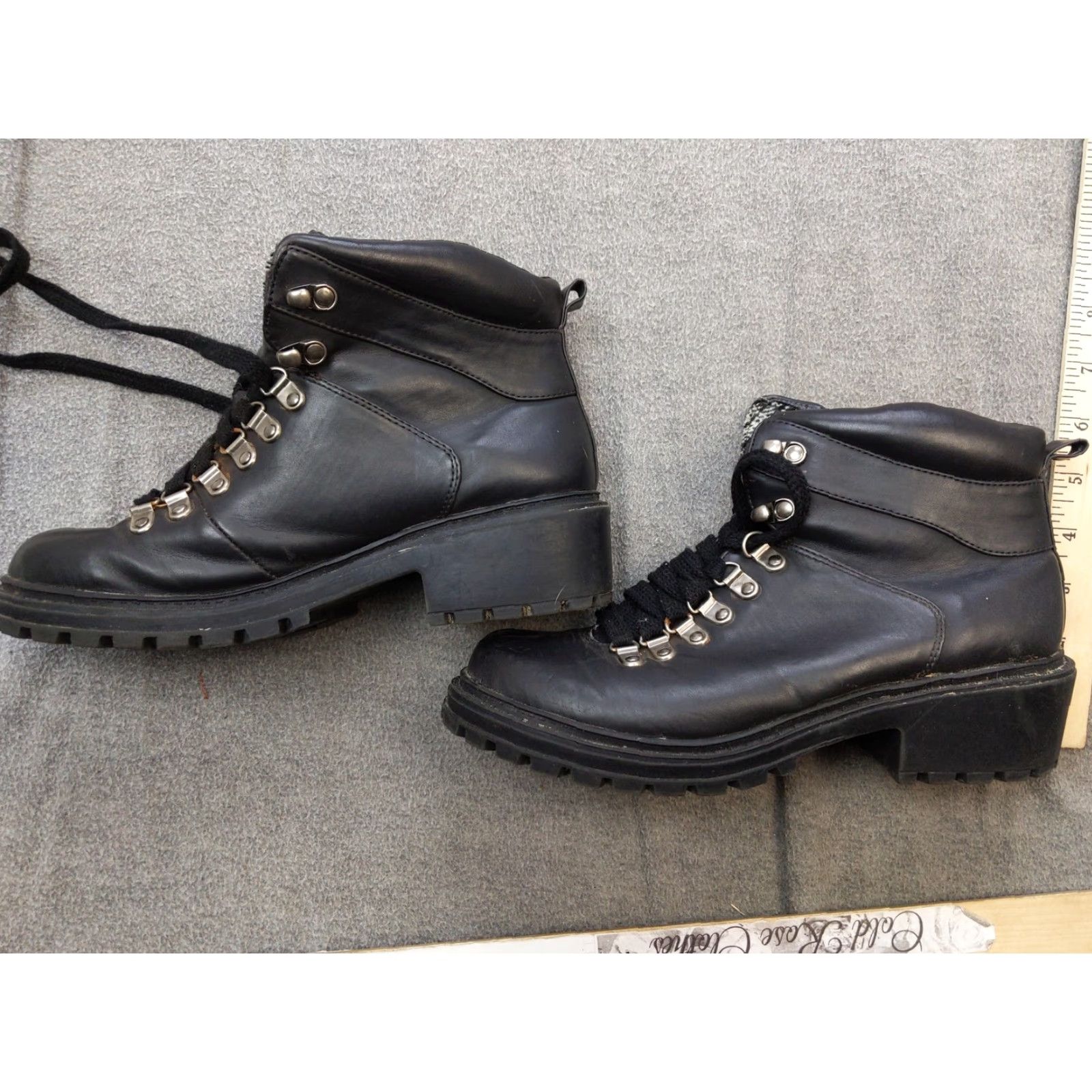 Vintage UNIONBAY Boss Boots Womens 9 Black Ankle Combat Lug Sole Block Heel Men’s? Womens Size US 9 / IT 39 - 2 Thumbnail