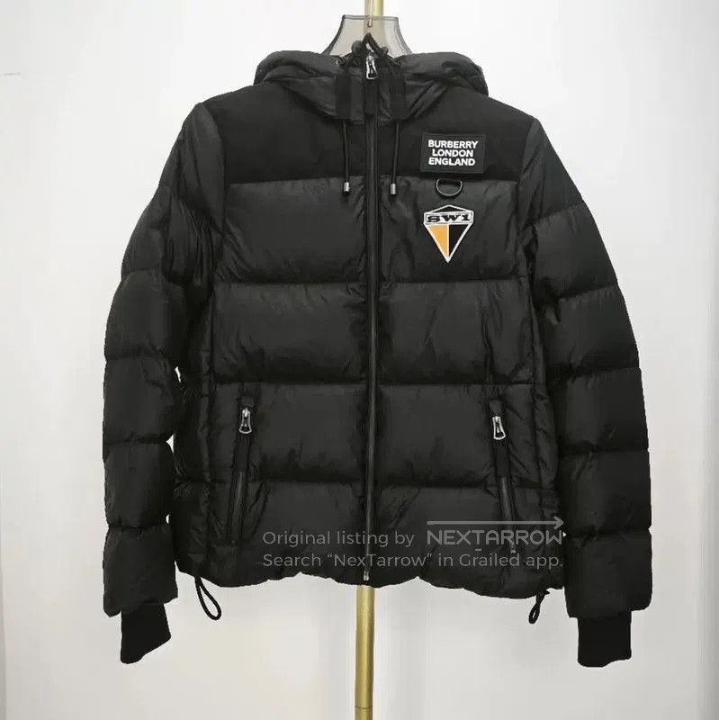 Burberry Burberry Black Winter Down Jacket for Women. Size S / US 4 / IT 40 - 1 Thumbnail