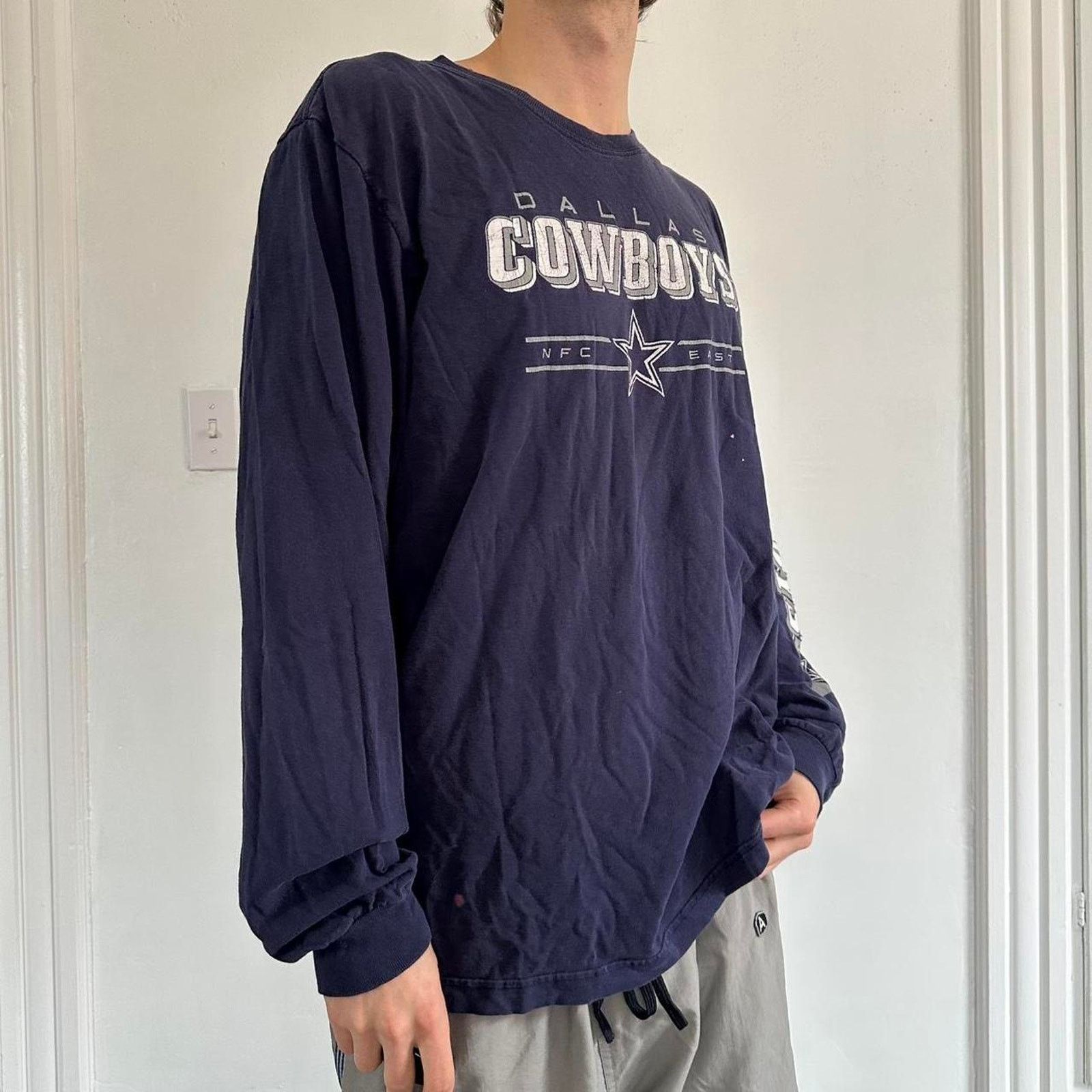 NFL × Vintage Vintage Y2K Thrashed Faded Dallas Cowboys Longsleeve Shirt Size US XL / EU 56 / 4 - 5 Thumbnail