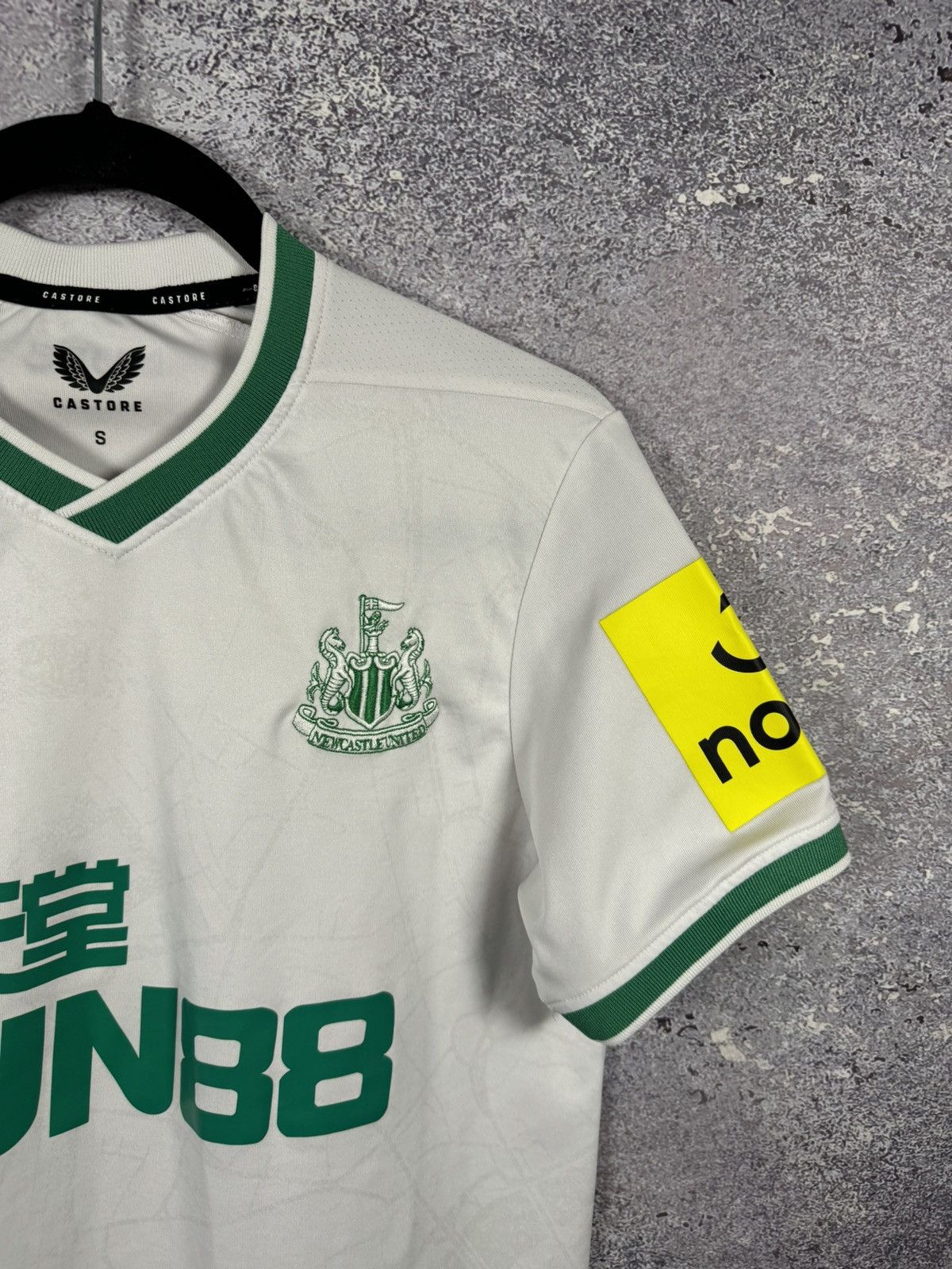 Castore × Vintage Vintage Newcastle United 2022/23 Third Castore Jersey Small Size US S / EU 44-46 / 1 - 5 Thumbnail