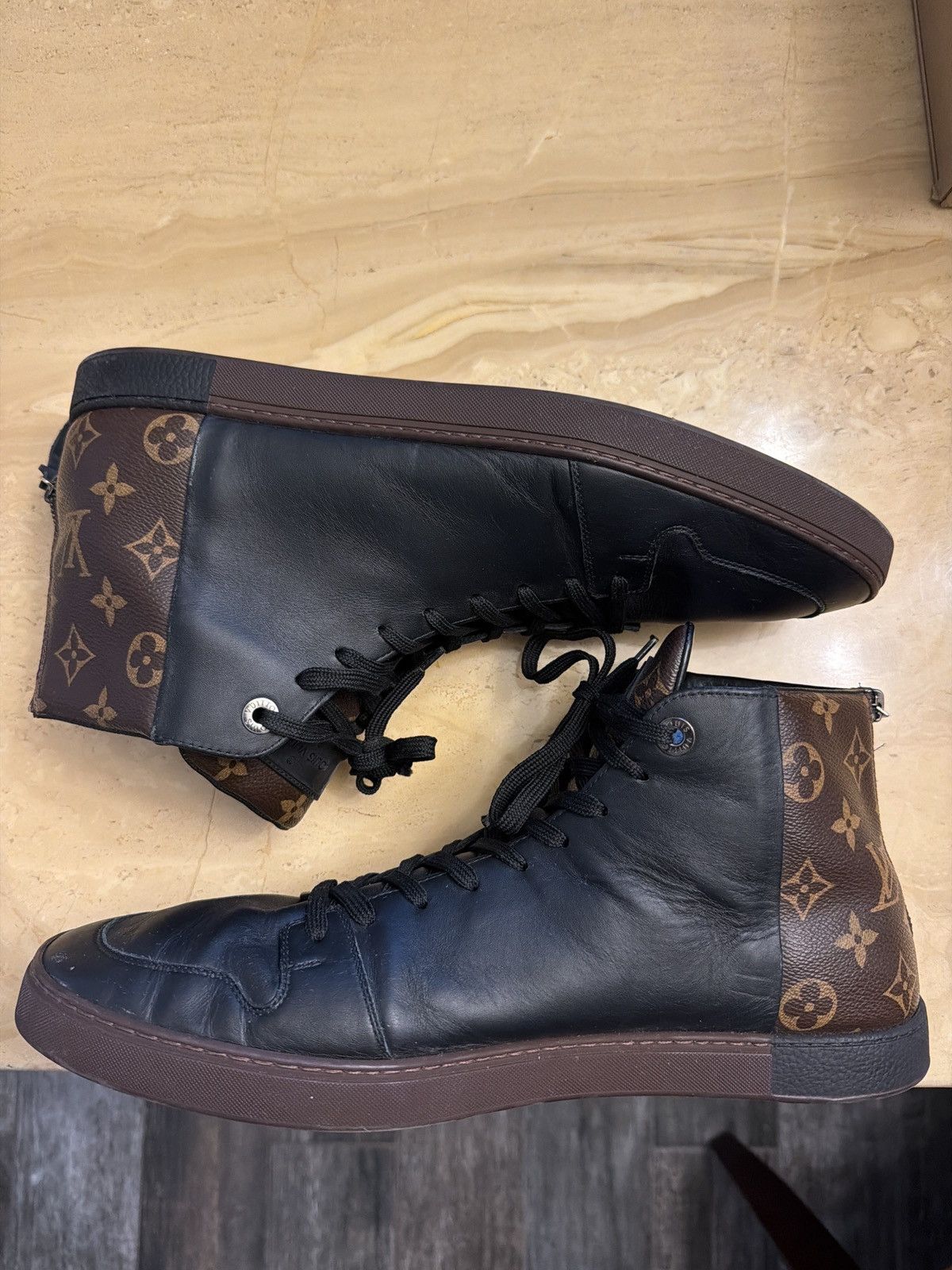 Louis Vuitton Louis Vuitton Black Monogram High-Top Sneakers Size US 11 / EU 44 - 4 Thumbnail