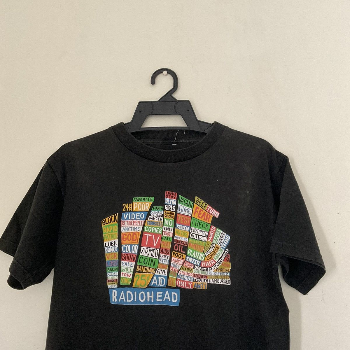 Band Tees × Vintage Vintage Radiohead Hail to the Thief T-shirt Ripped Tag Size US S / EU 44-46 / 1 - 2 Thumbnail