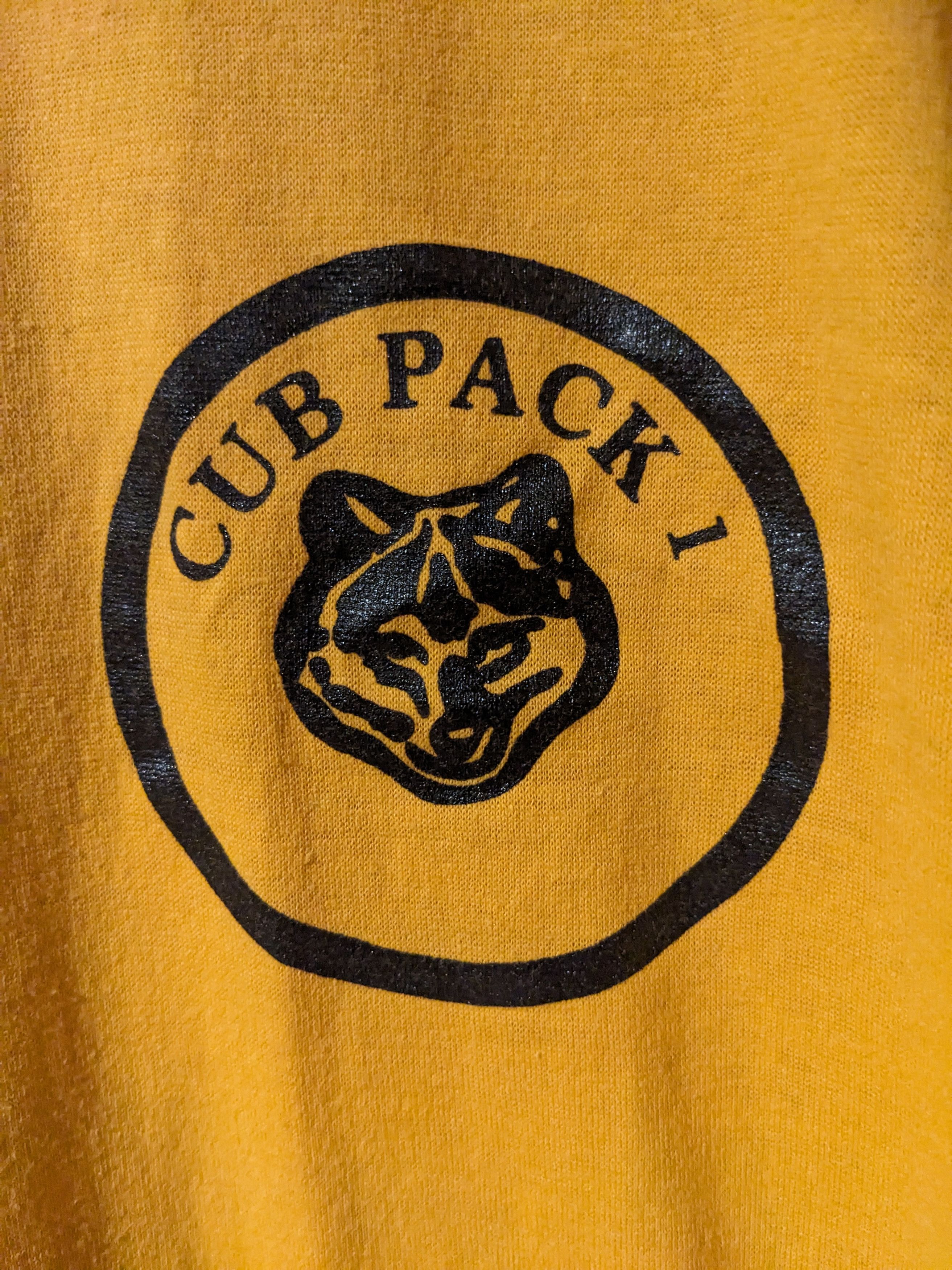 Vintage Vintage 80s Cub Scouts Pack 1 Wolf Logo Yellow Large T-Shirt Size US L / EU 52-54 / 3 - 2 Thumbnail