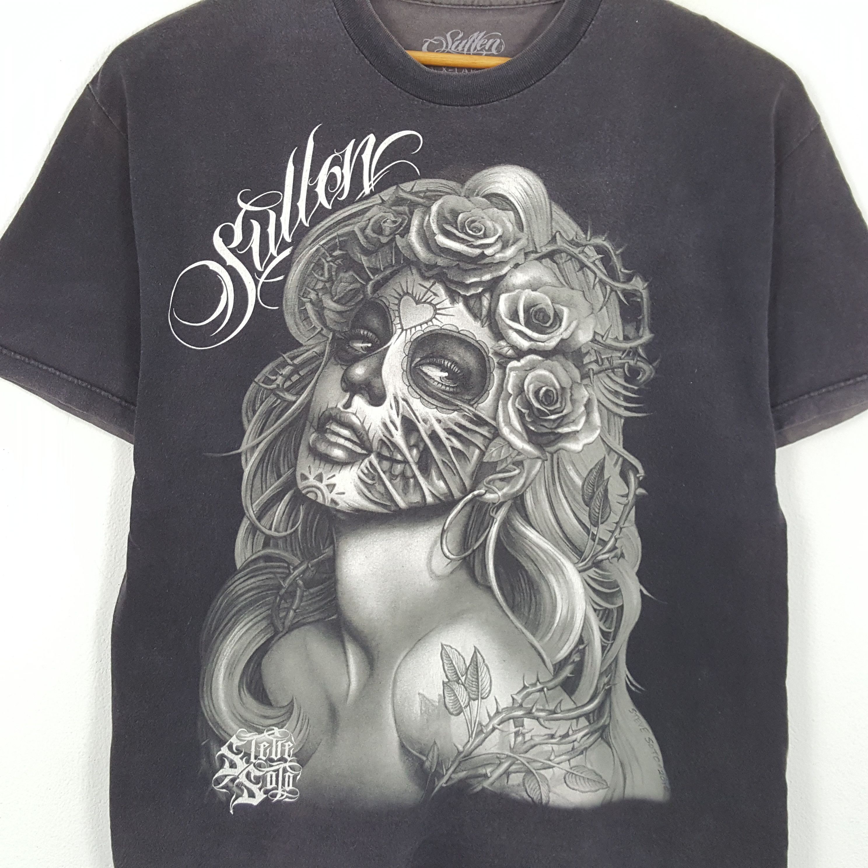 Vintage Vintage SULLEN ART American Japanese Fashion Style T-Shirts Size US XL / EU 56 / 4 - 2 Thumbnail