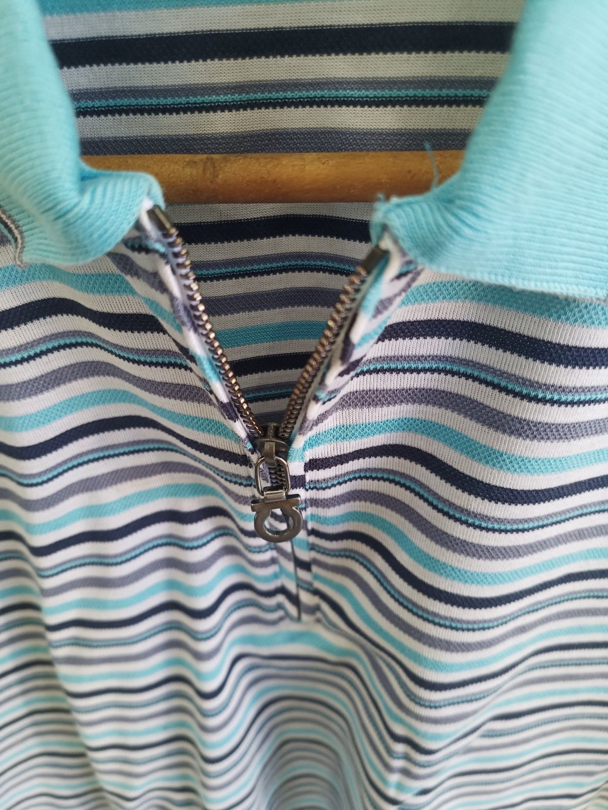 Salvatore Ferragamo 🔥Accept Offer🔥 Salvatore Ferragamo Tshirt Size M Size US M / EU 48-50 / 2 - 5 Thumbnail