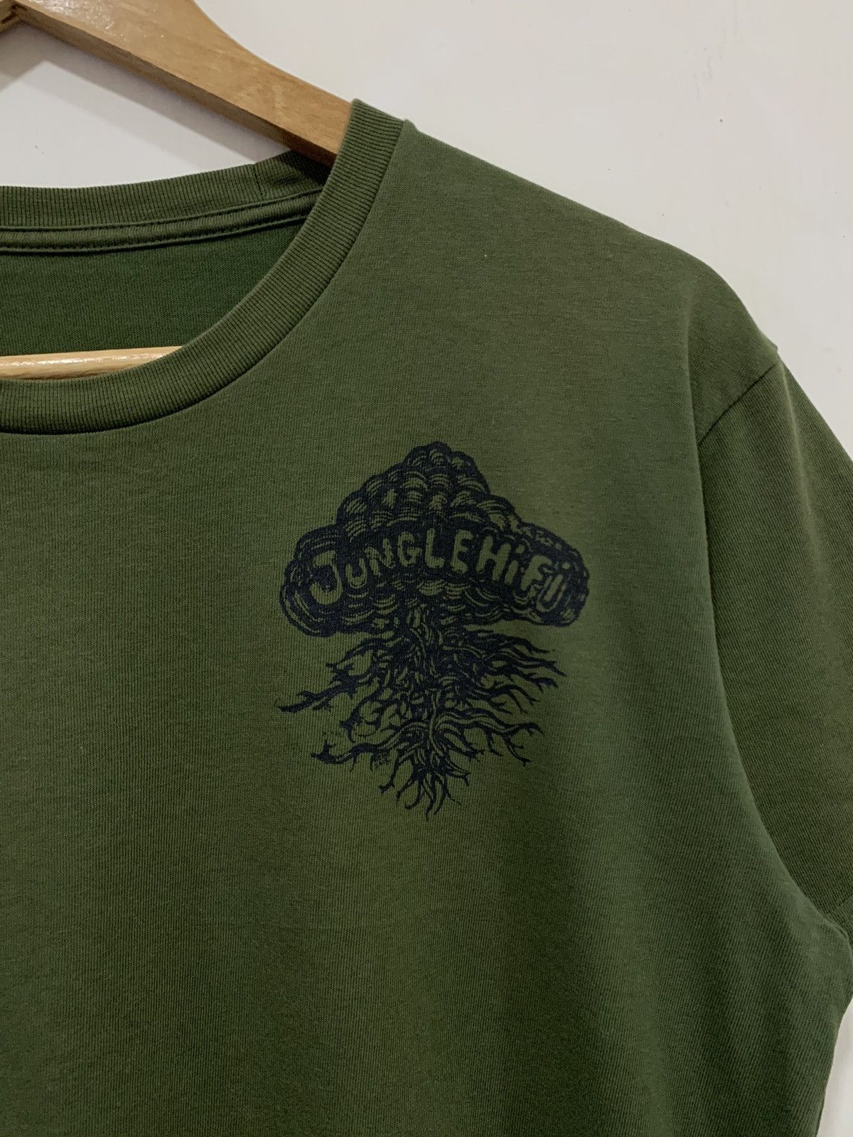 Uniqlo Uniqlo Jungle Hiti Tee Size US M / EU 48-50 / 2 - 4 Thumbnail