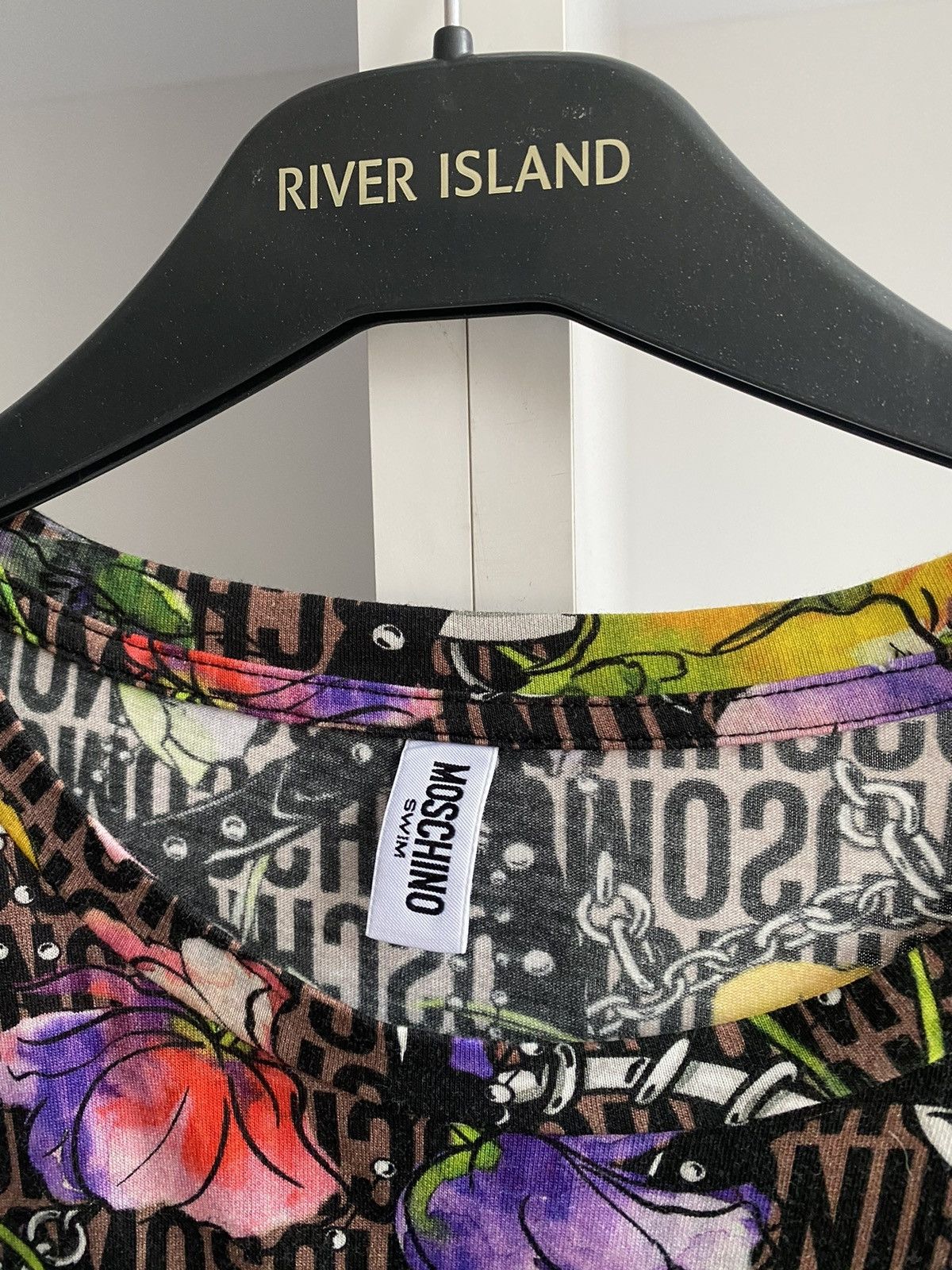Moschino × Vintage Vintage MOSCHINO FLORAL SWIM LOGO TEE Size US M / EU 48-50 / 2 - 10 Thumbnail