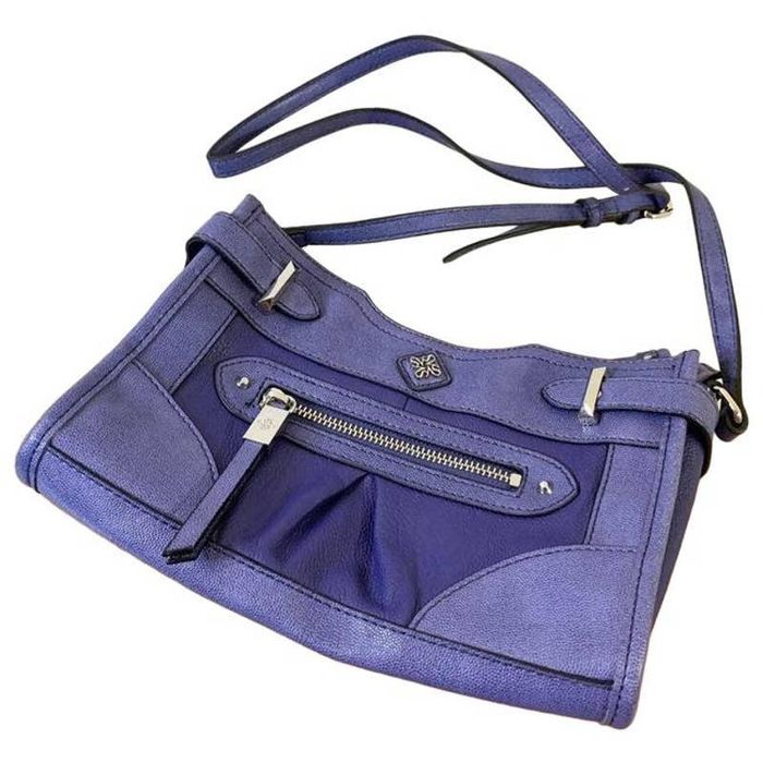 Buy the Simply Vera Vera Wang Black Faux Leather Flap Zip Shoulder  Crossbody Bag | GoodwillFinds