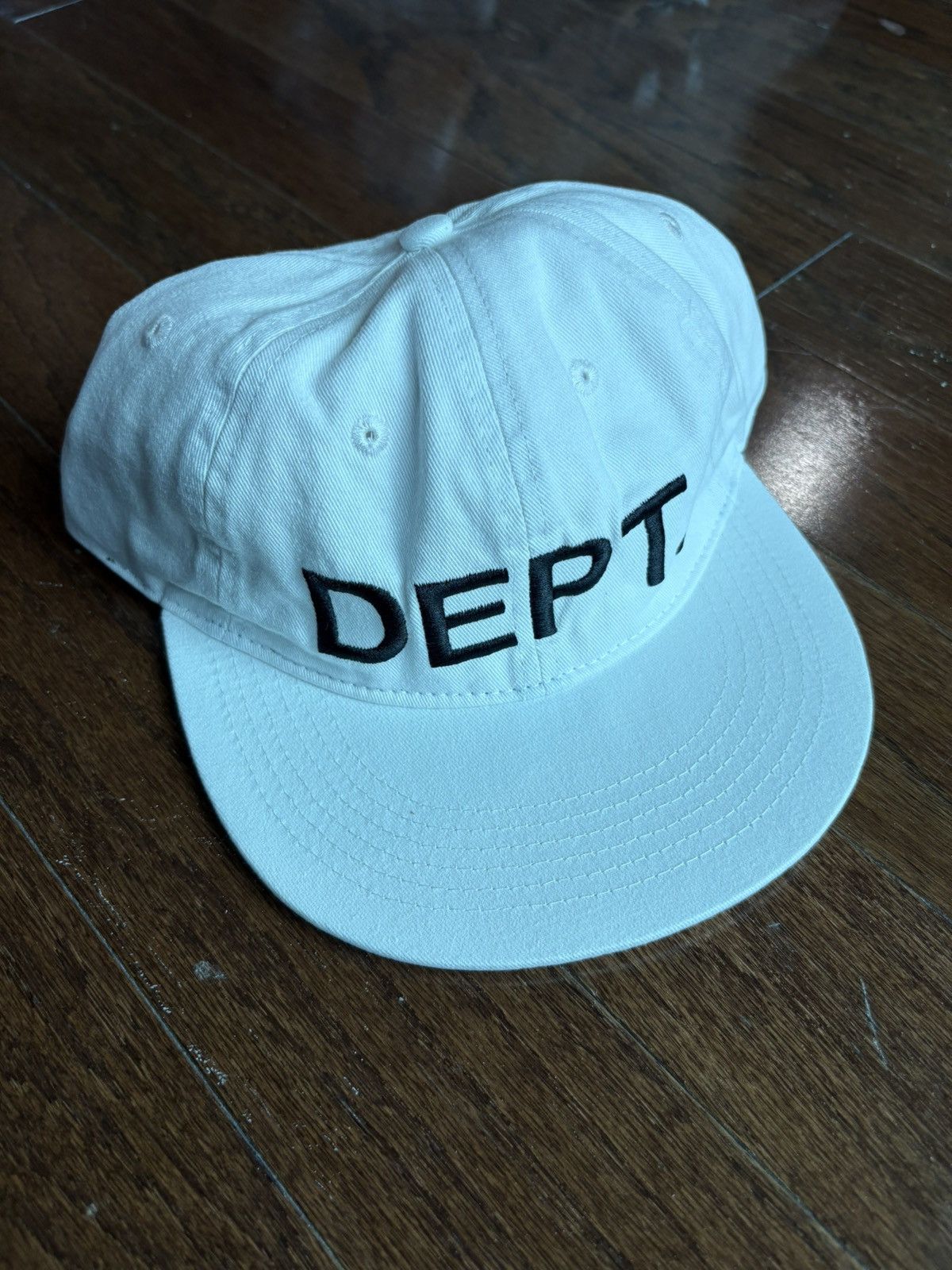 Gallery Dept. Gallery Dept. White DEPT Logo Hat Size ONE SIZE - 1 Thumbnail