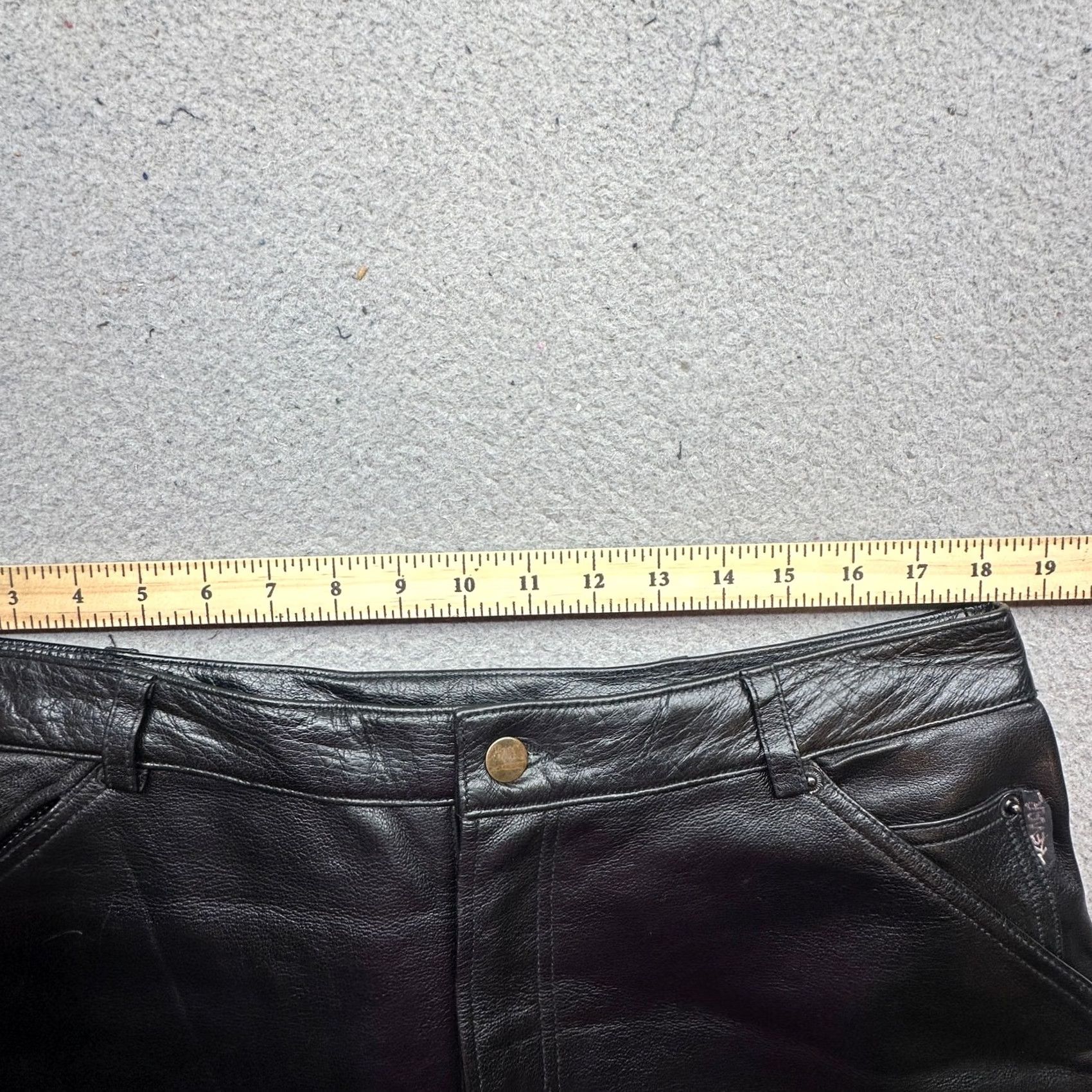Vintage VINTAGE First Racing Leather Pants Mens 36x35 Biker Motorcycle Pant Black Regular 36 Inseam 35" Penny Button Zipper Pockets Workwear Casual Mens Size US 36 / EU 52 - 4 Thumbnail