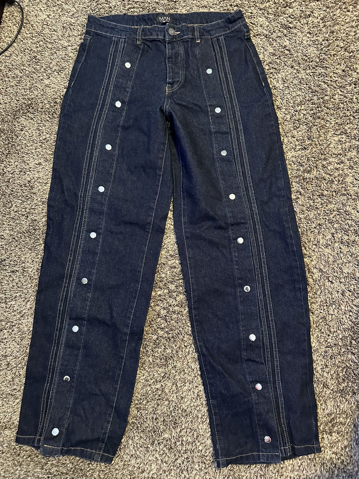 Boohoo BoohooMAN Dark Blue Denim Button Up Jeans Size 32 Baggy Size US 32 / EU 48 - 1 Thumbnail