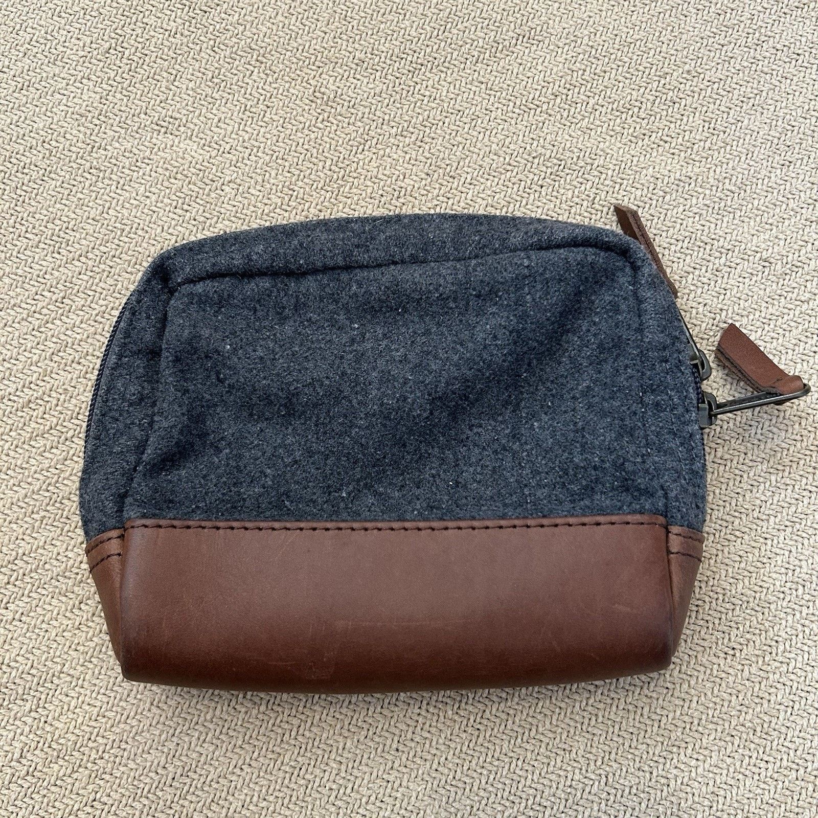 L.L. Bean Ll Bean Leather Small Personal Travel Toiletry Bag 5x6” Size ONE SIZE - 2 Thumbnail
