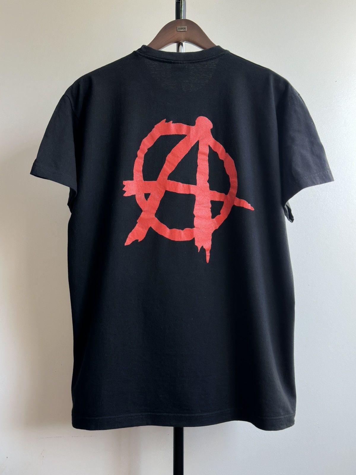 Band Tees VINTAGE Y2K ANARCHY SYMBOL FLAME TEE Size US L / EU 52-54 / 3 - 2 Thumbnail