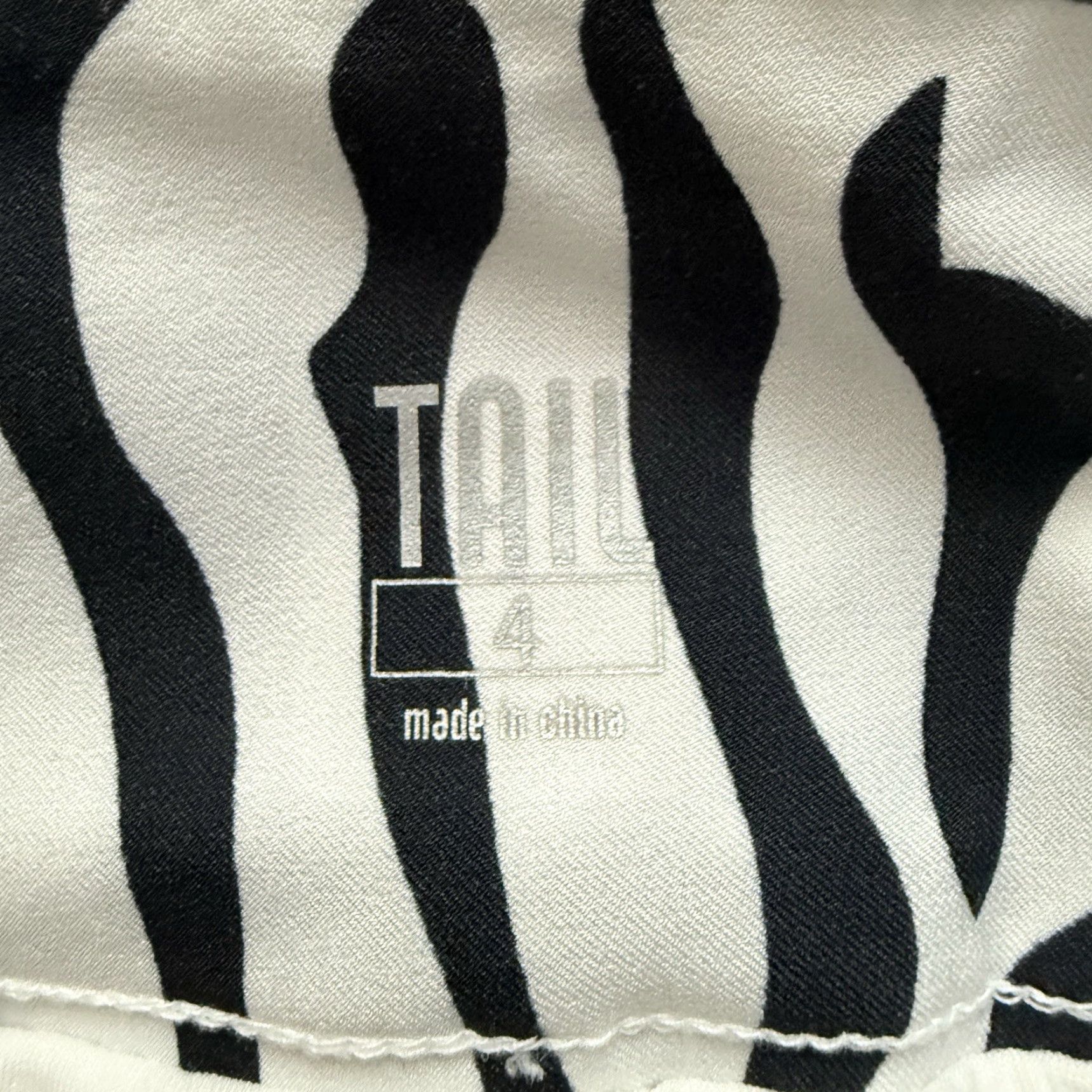 Vintage Tail Zebra Print Athletic Polyester Golf Skirt Womens Size 4 Size 27" / US 4 / IT 40 - 4 Thumbnail