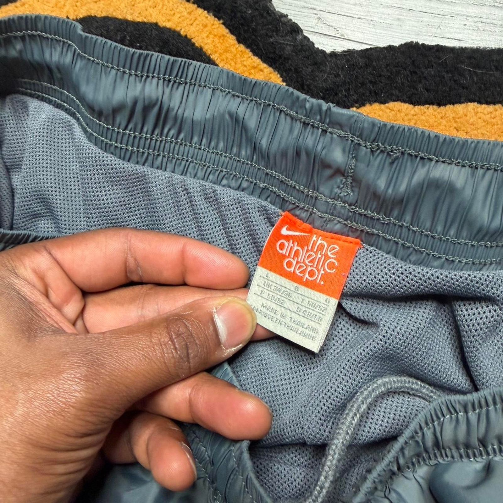 Nike Nike Sportswear Embroidered Logo Track Pants Size Large Grey Size US 34 / EU 50 - 3 Thumbnail