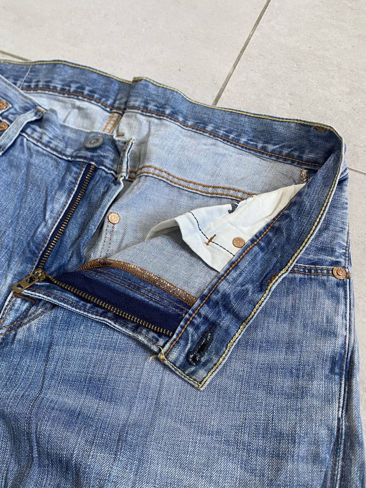 Levi's LEVIS 504 Size US 35 - 15 Thumbnail
