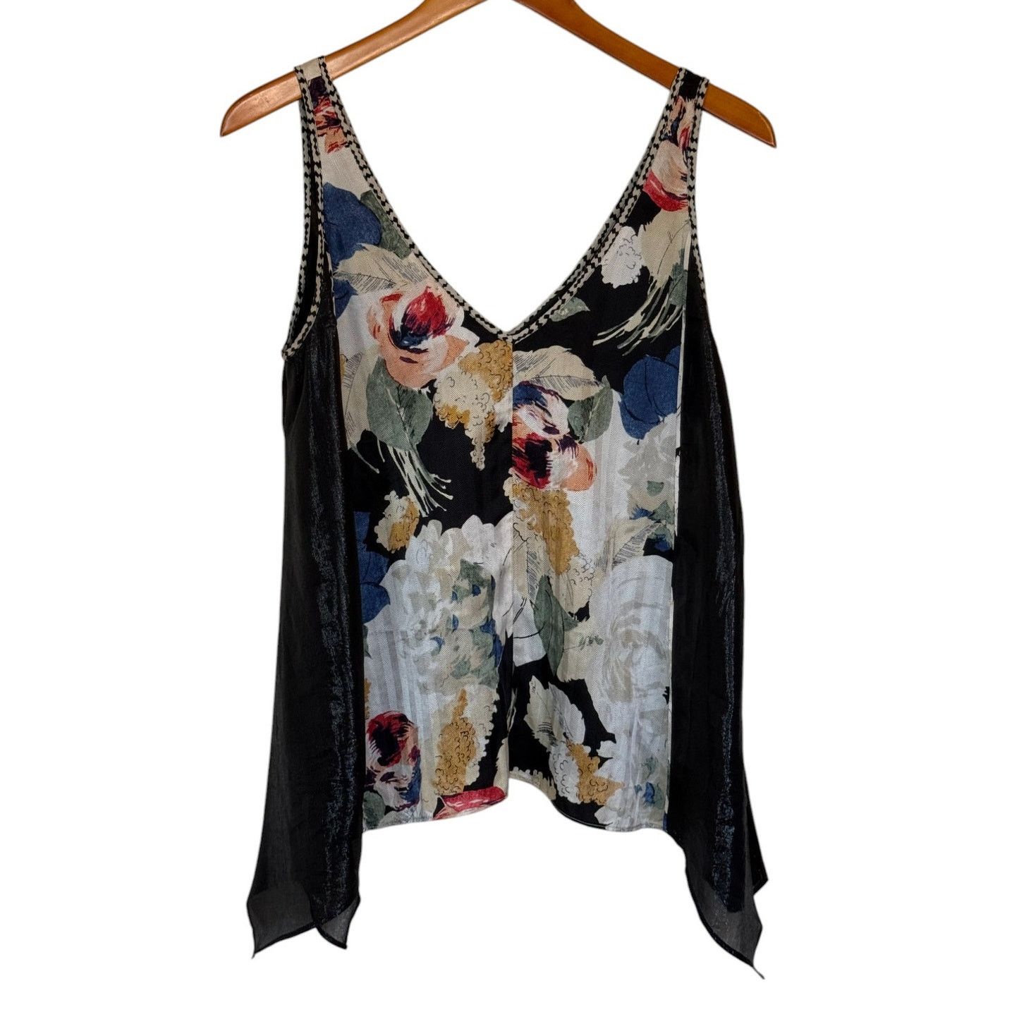 NWOT Elizabeth and James Top Women S Black Silk Floral