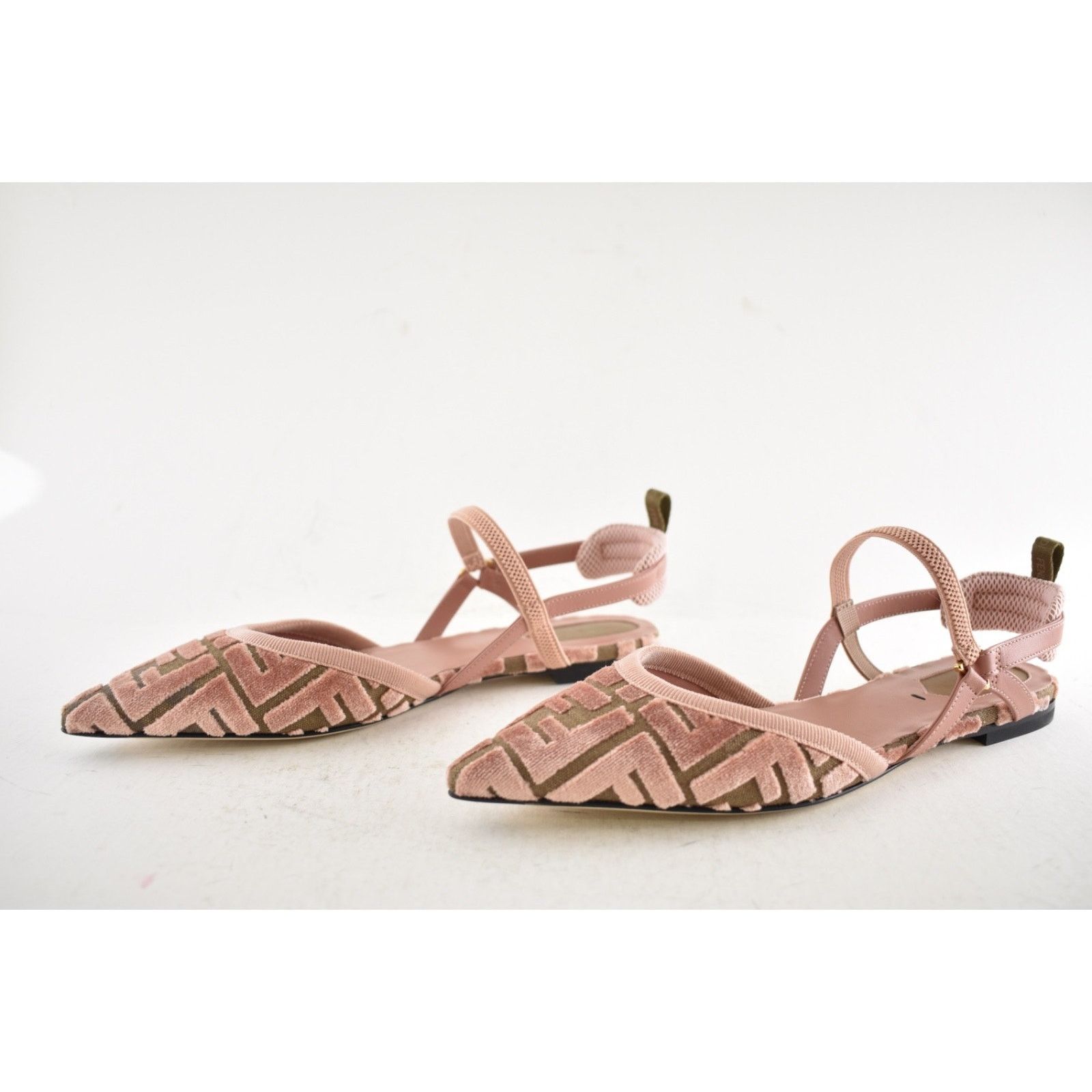 Fendi Fendi Colibri Lite Pink Beige Velvet FF Logo Flats 37.5 Size US 7.5 / IT 37.5 - 14 Thumbnail