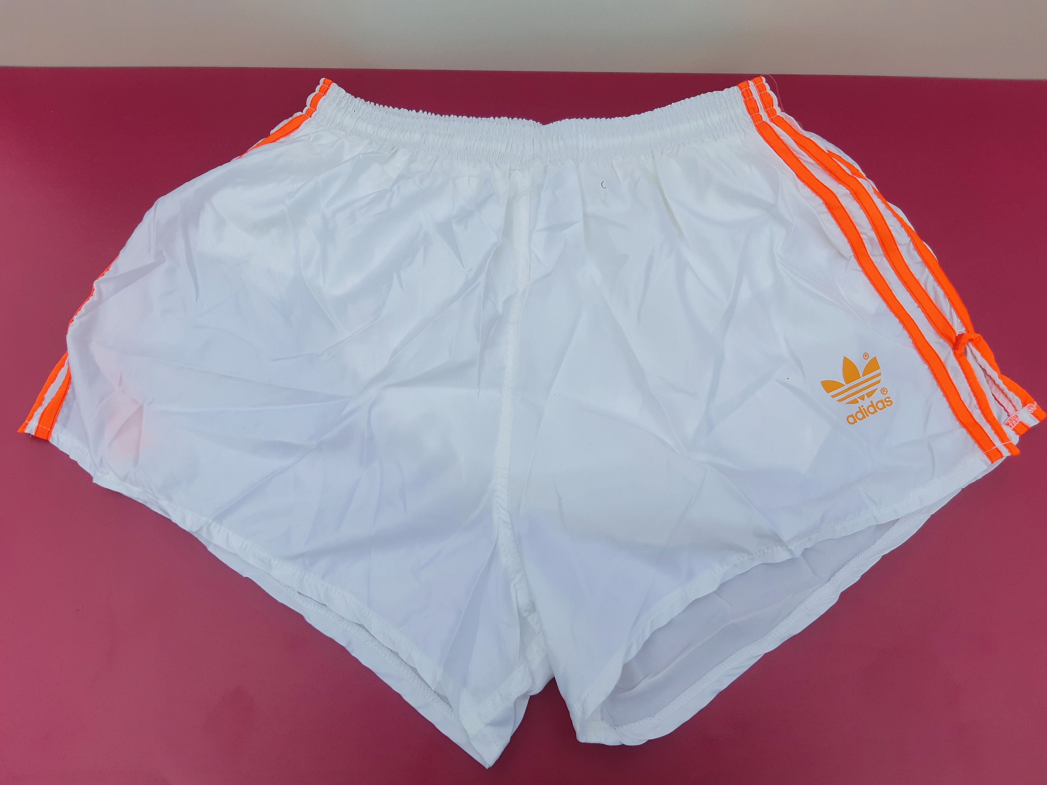 Adidas ADIDAS Football Shorts made in England size.8(L) NWT Size US 36 / EU 52 - 1 Thumbnail